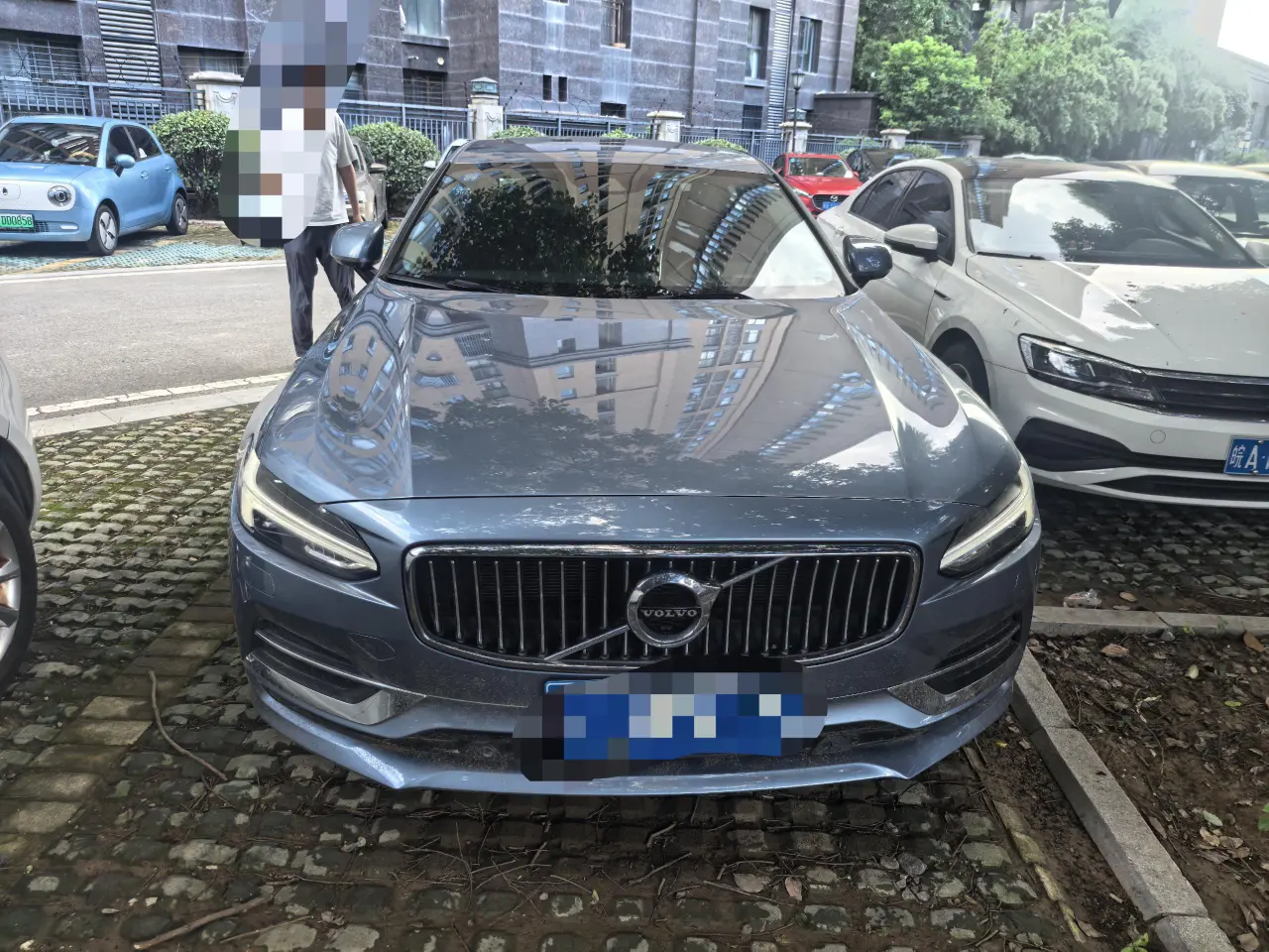 Volvo S90