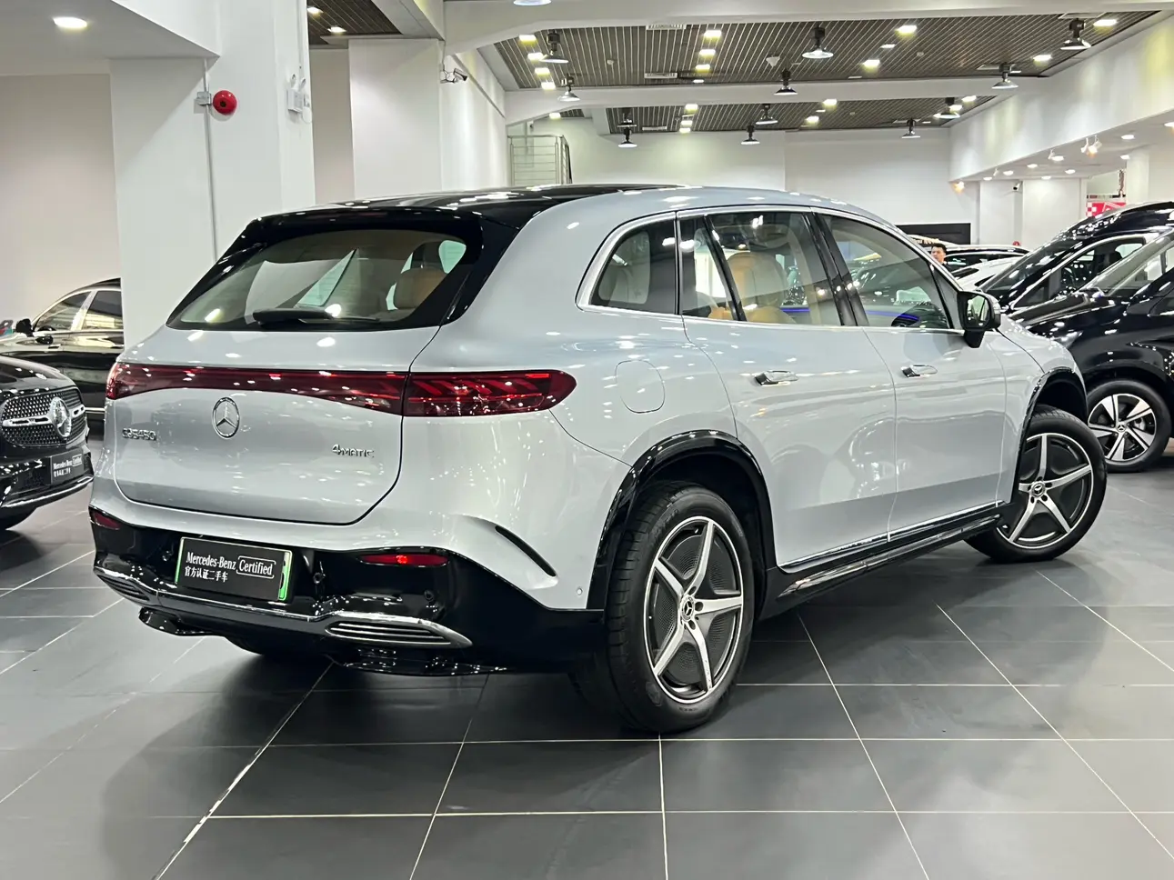 Mercedes-Benz EQS SUV