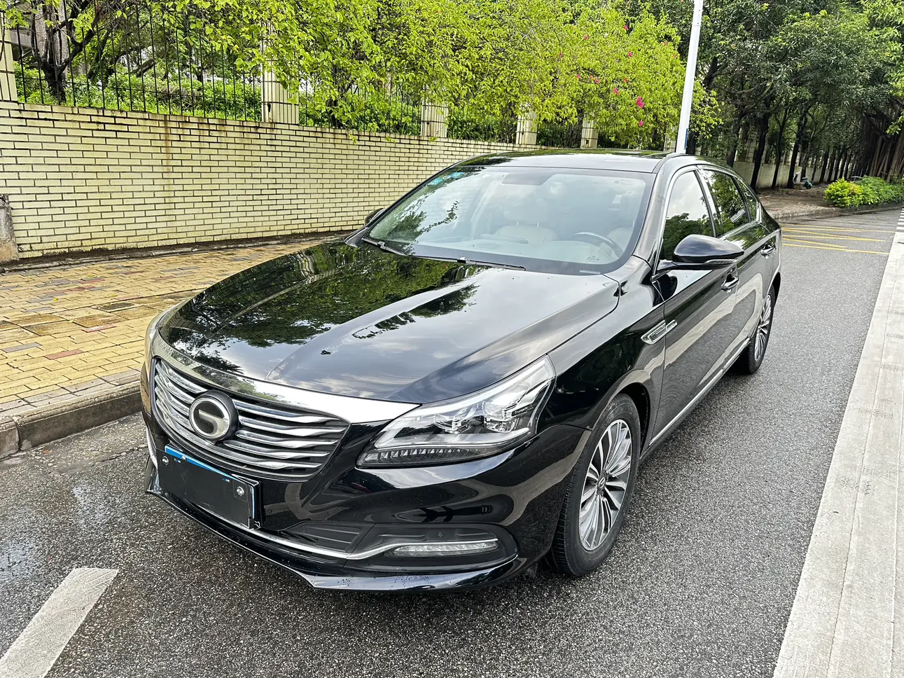 GAC Trumpchi GA8