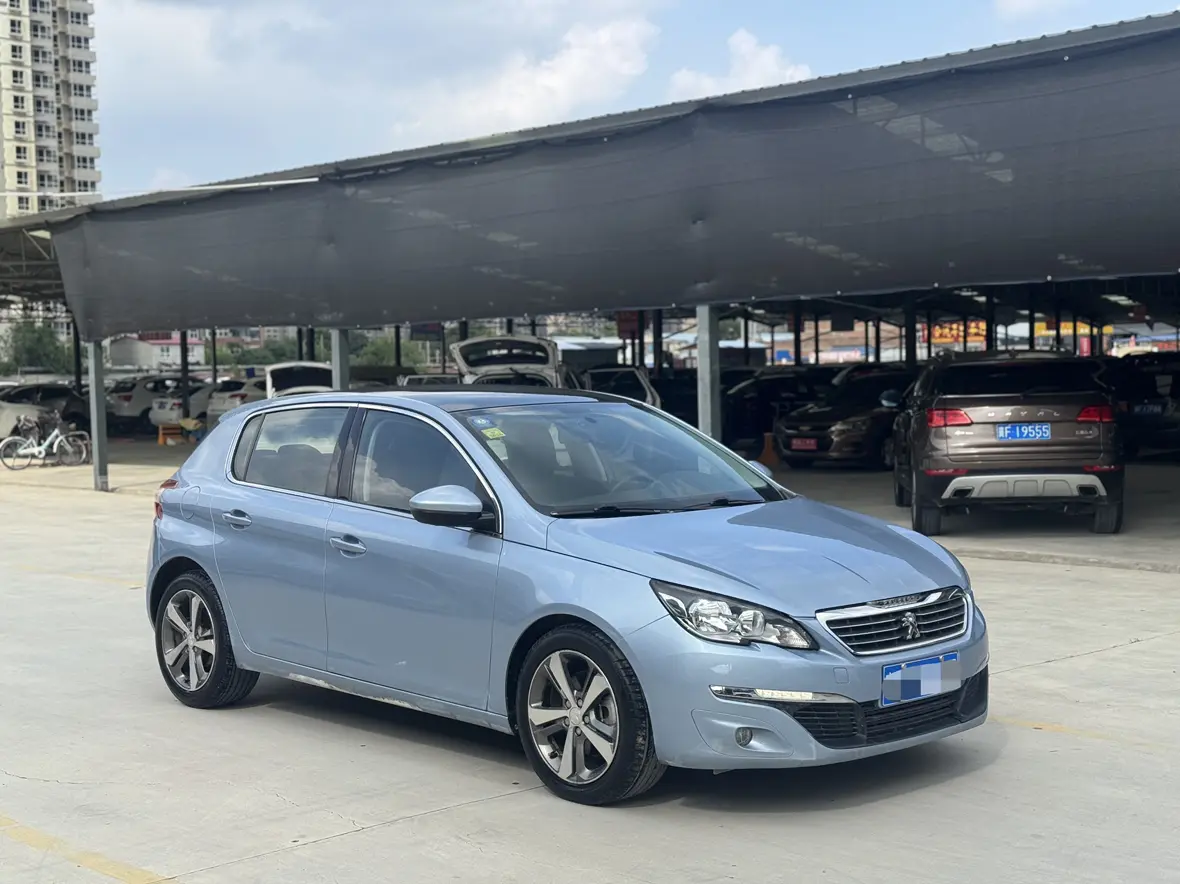 Peugeot 308S