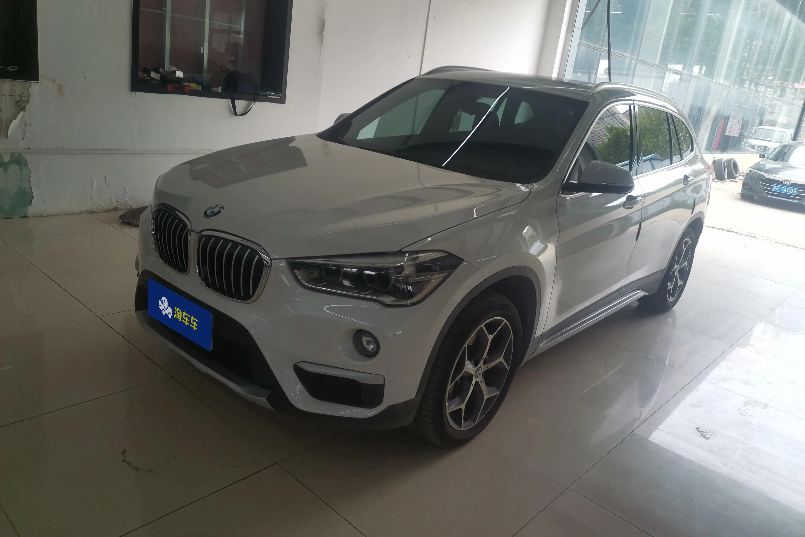 BMW X1