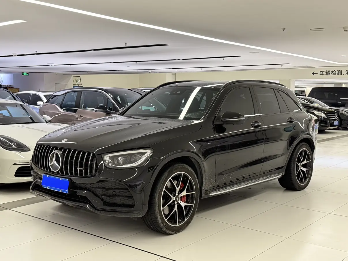 Mercedes-Benz GLC AMG