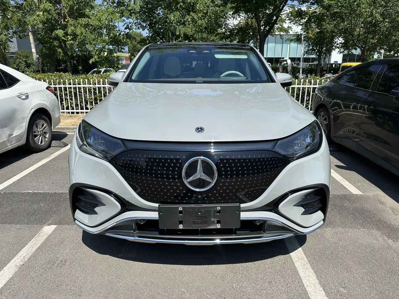 Mercedes-Benz EQE SUV