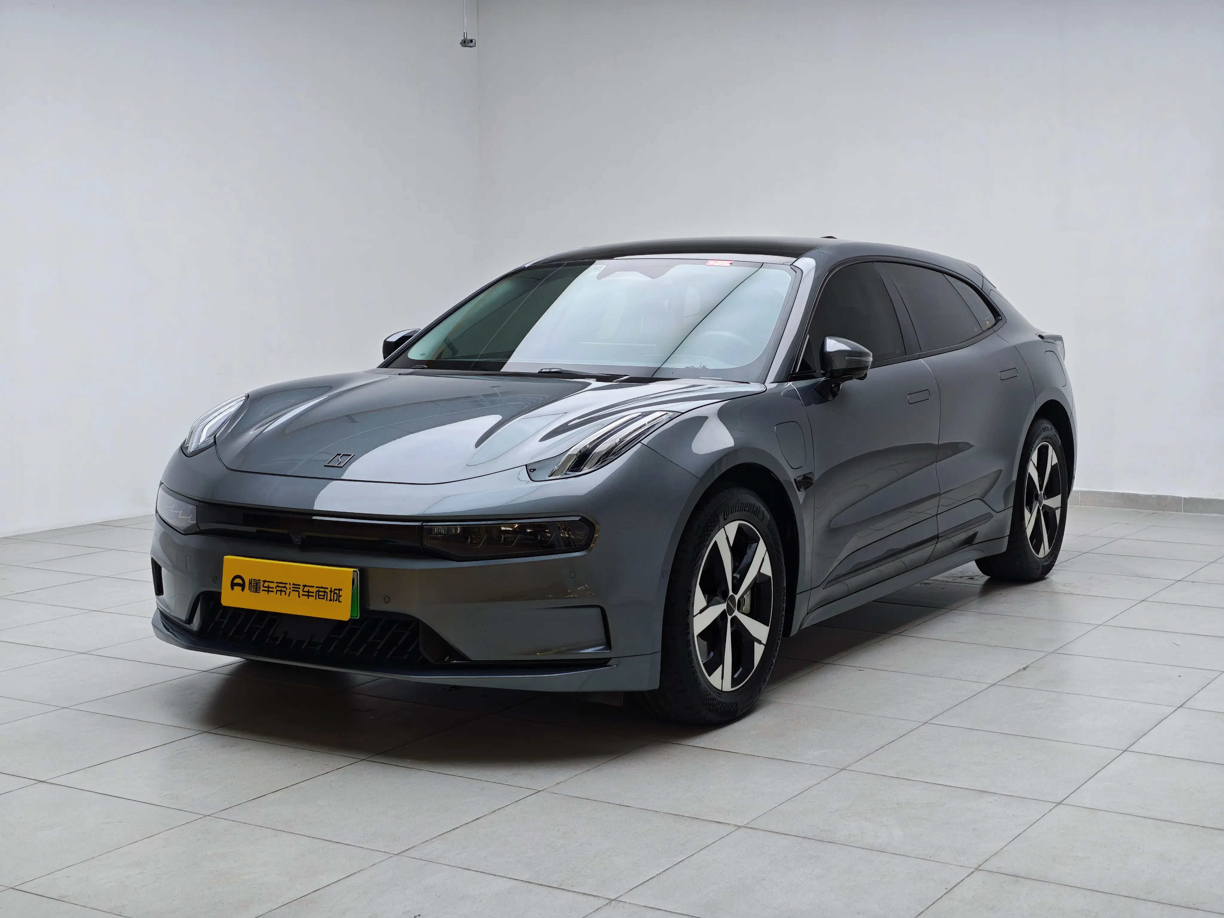 ZEEKR 001  из Китая