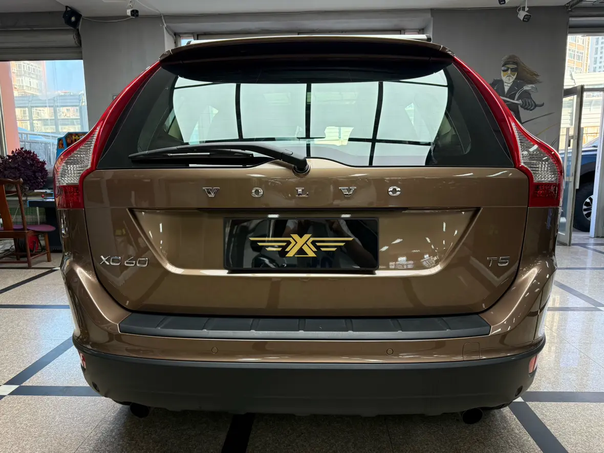 Volvo XC60 (imported)