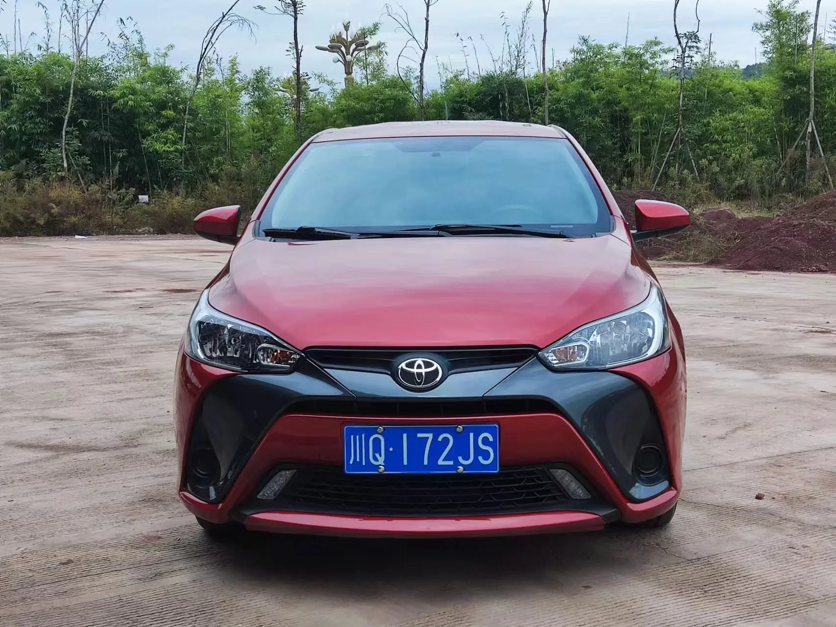 Toyota Yaris L  из Китая