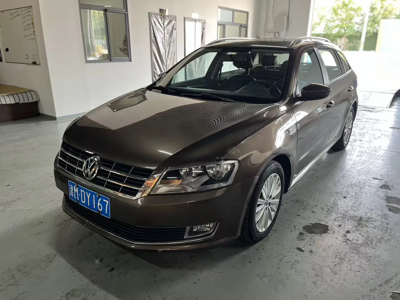 Volkswagen Langxing  из Китая