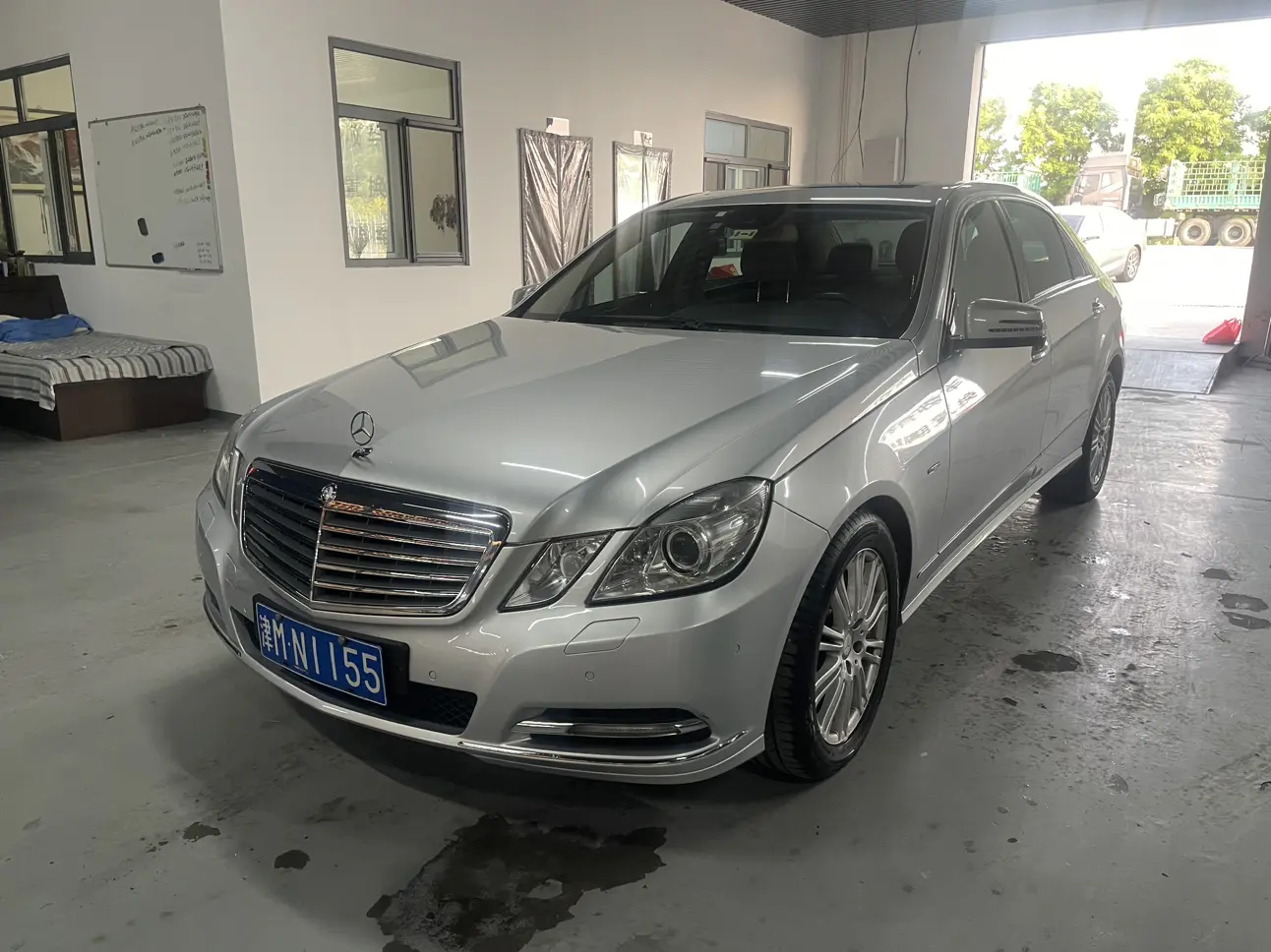 Mercedes-Benz E-Class  из Китая
