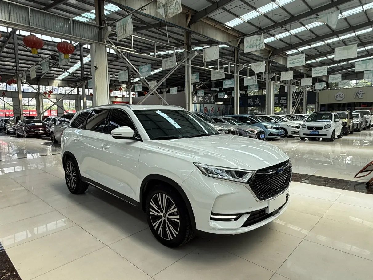 Oshan Changan Auchan X7