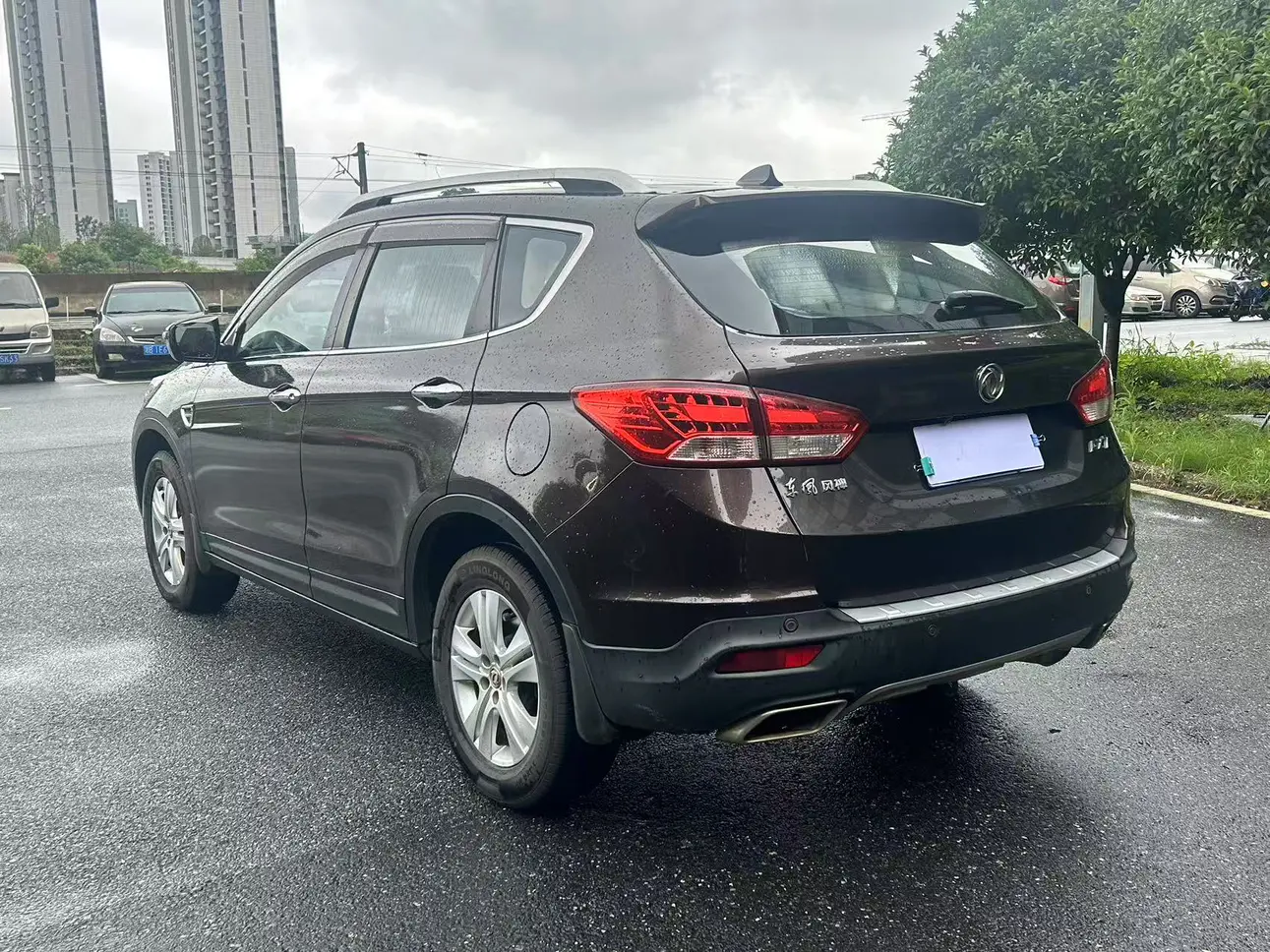 Dongfeng Fengshen AX7