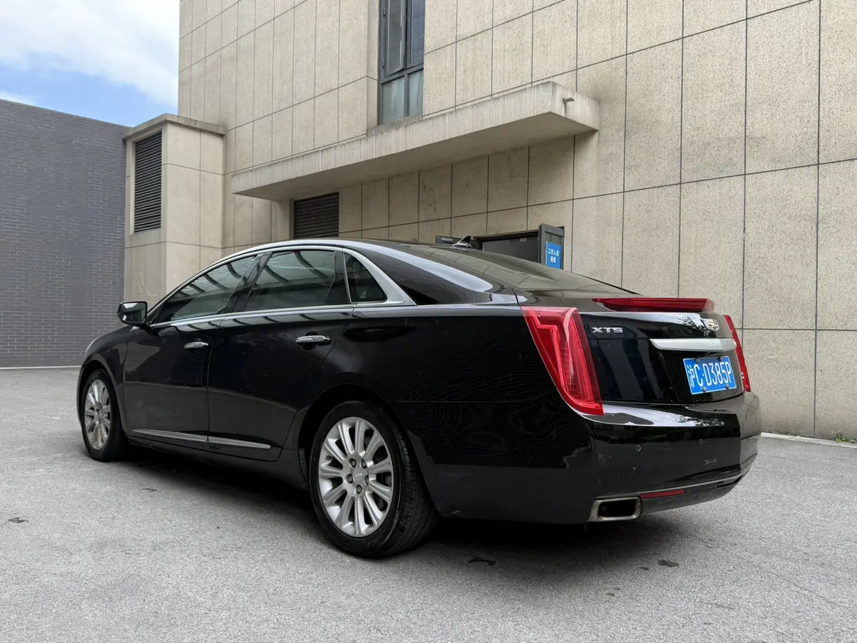 Cadillac XTS