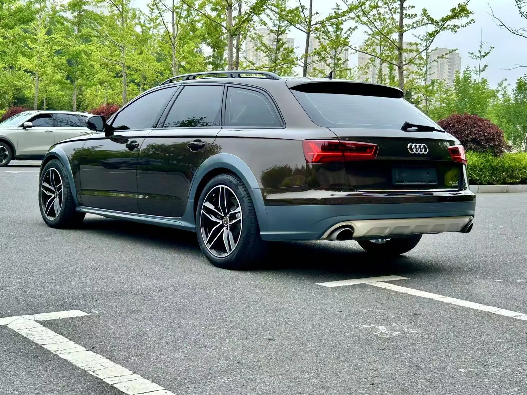 Audi A6 (imported)