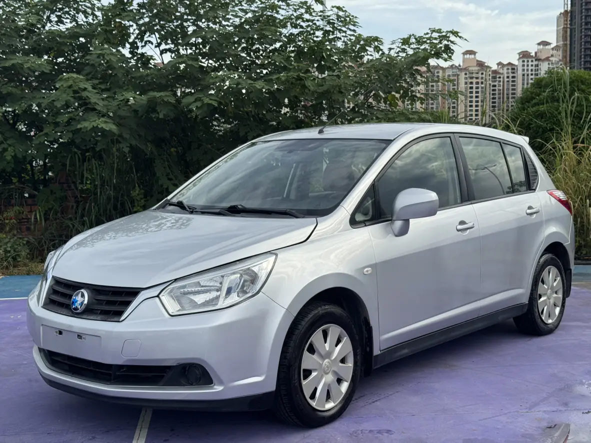 Kai Chen Venucia R50