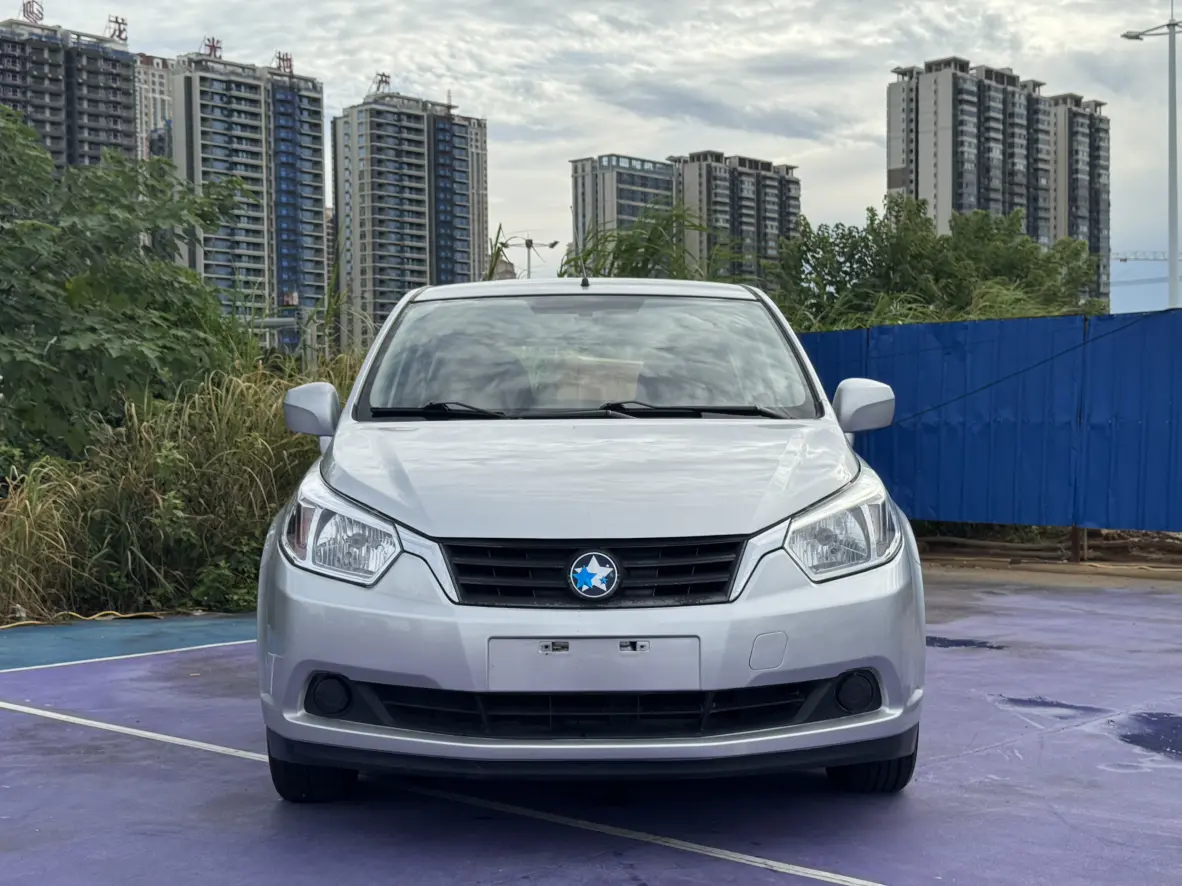 Kai Chen Venucia R50