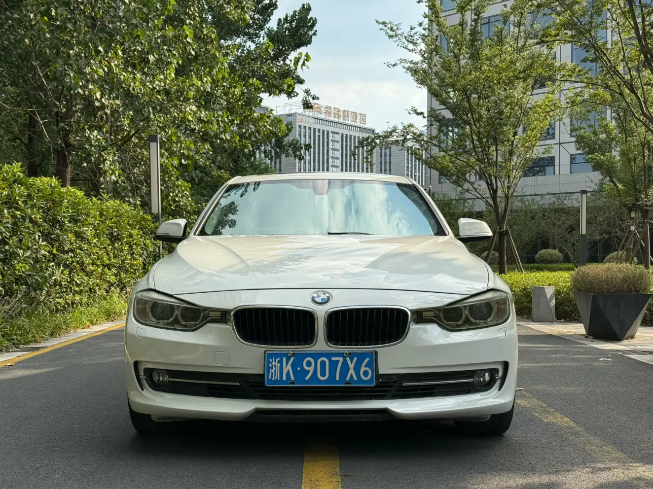 BMW 3 Series  из Китая