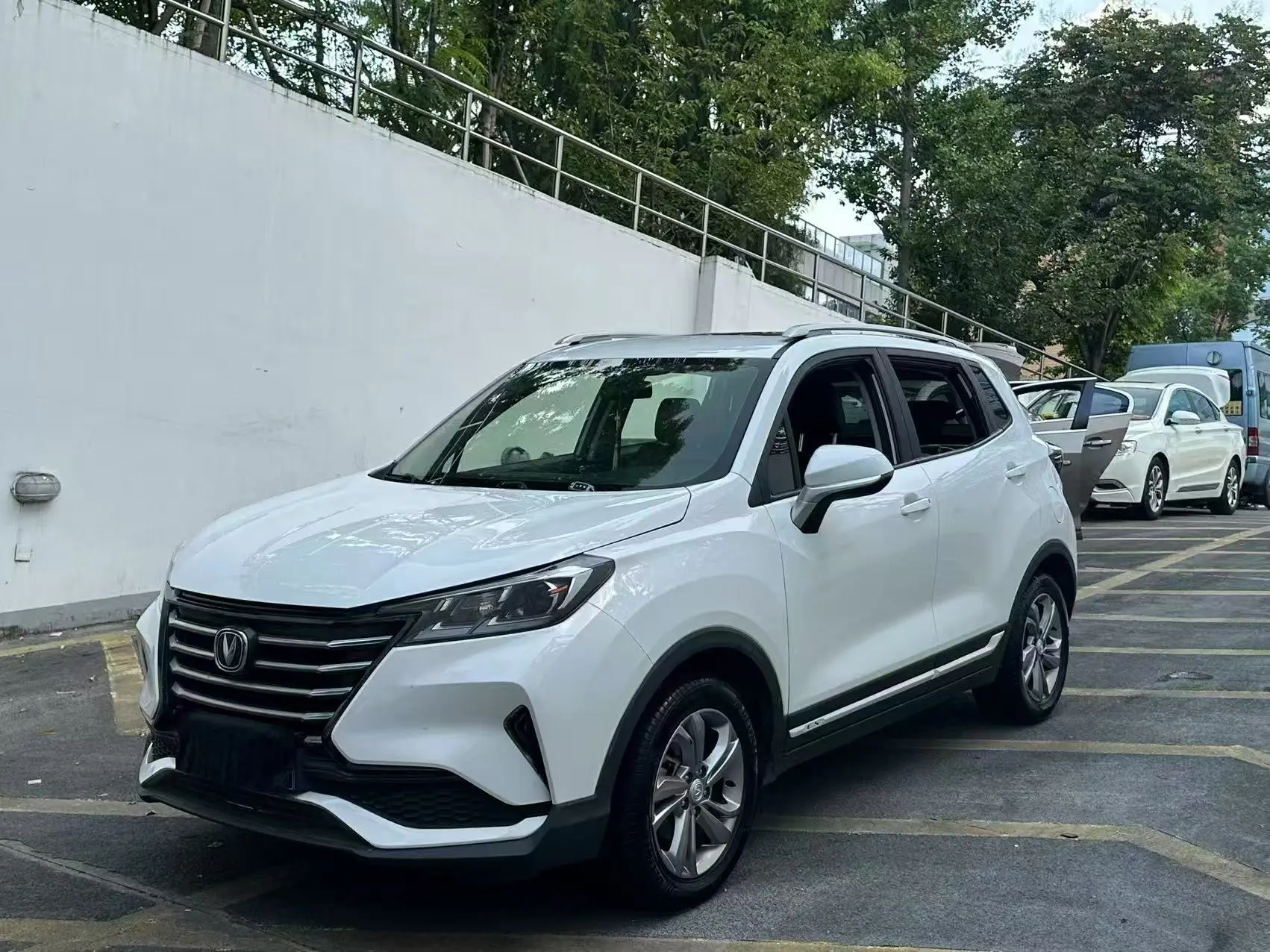 Changan CS15  из Китая