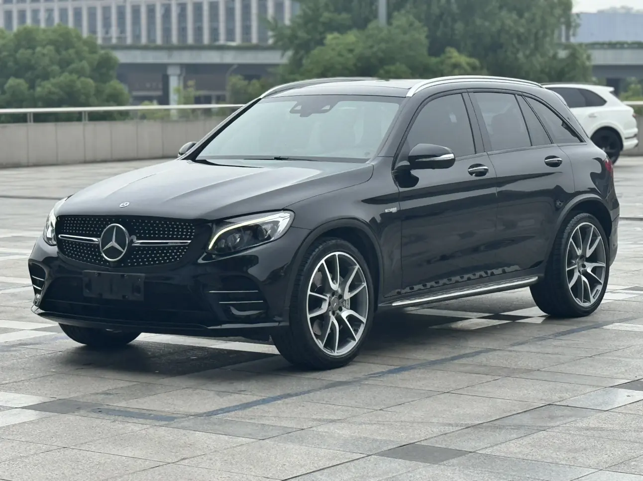 Mercedes-Benz GLC AMG
