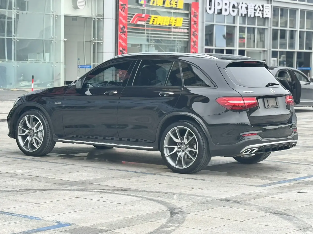 Mercedes-Benz GLC AMG