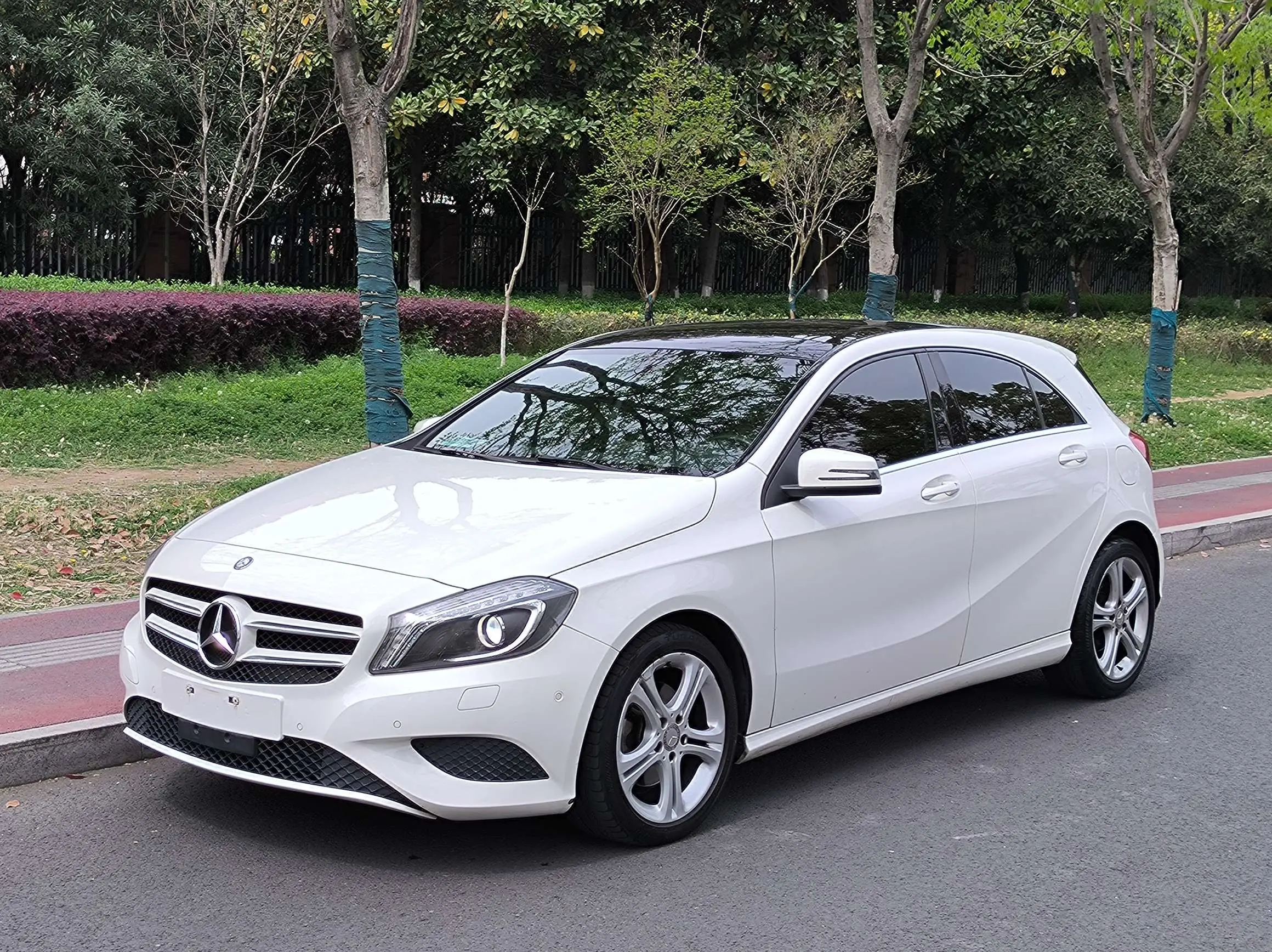 Mercedes-Benz A-Class (imported)  из Китая