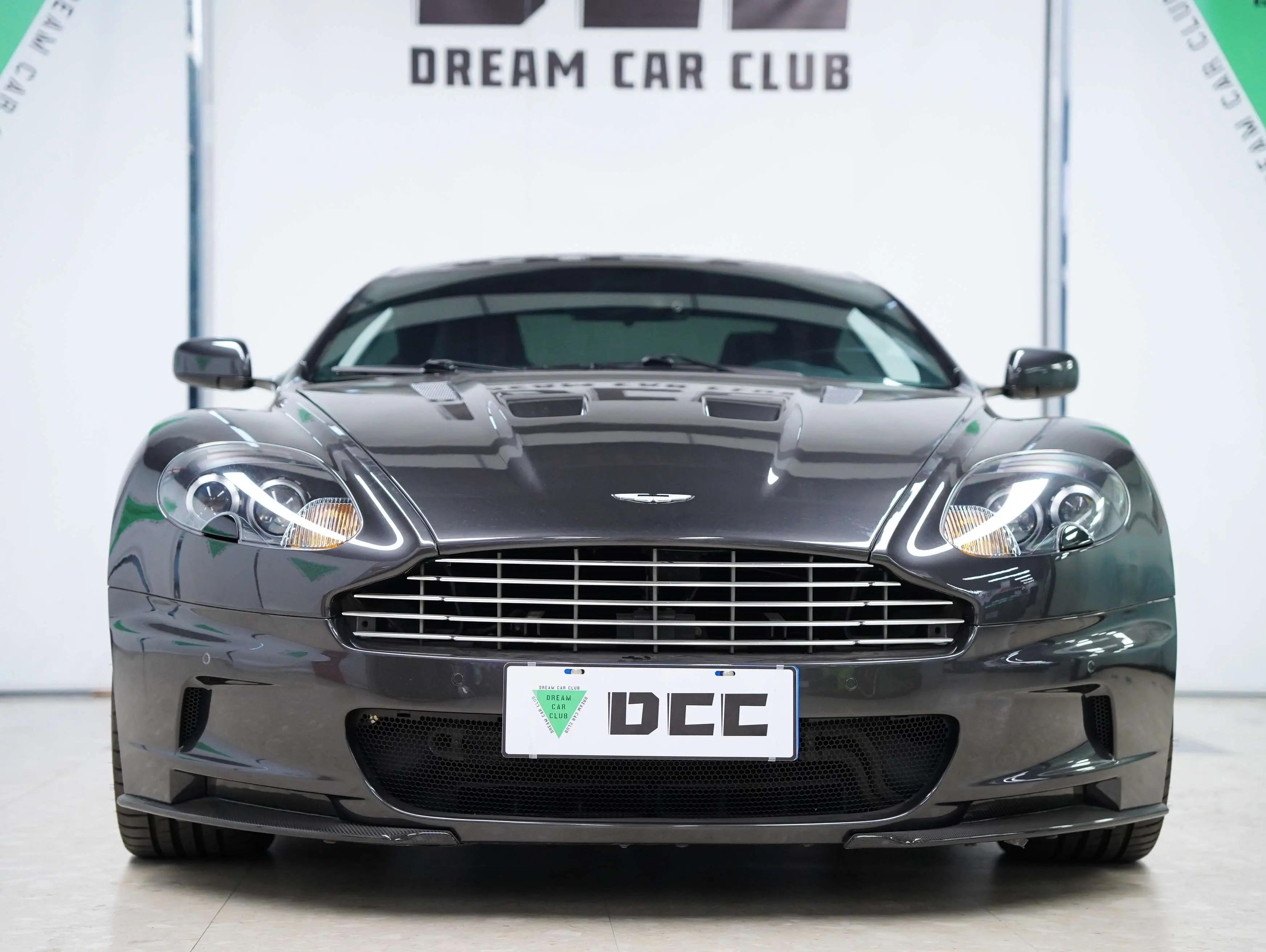 Aston Martin DBS
