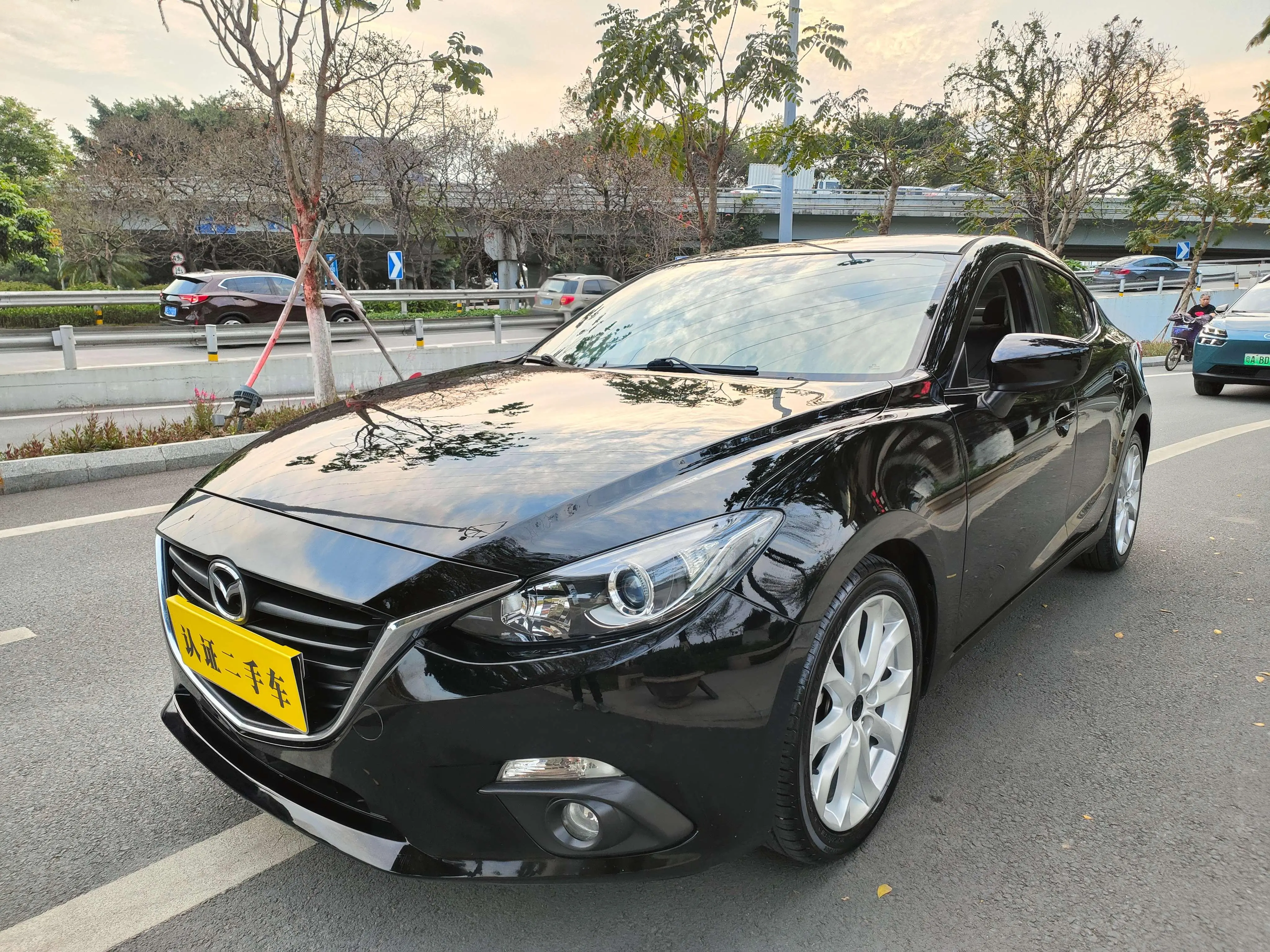 Mazda Mazda3  из Китая