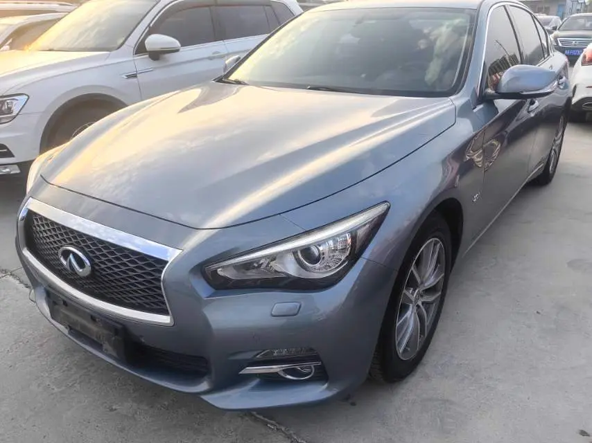 Infiniti Q50L