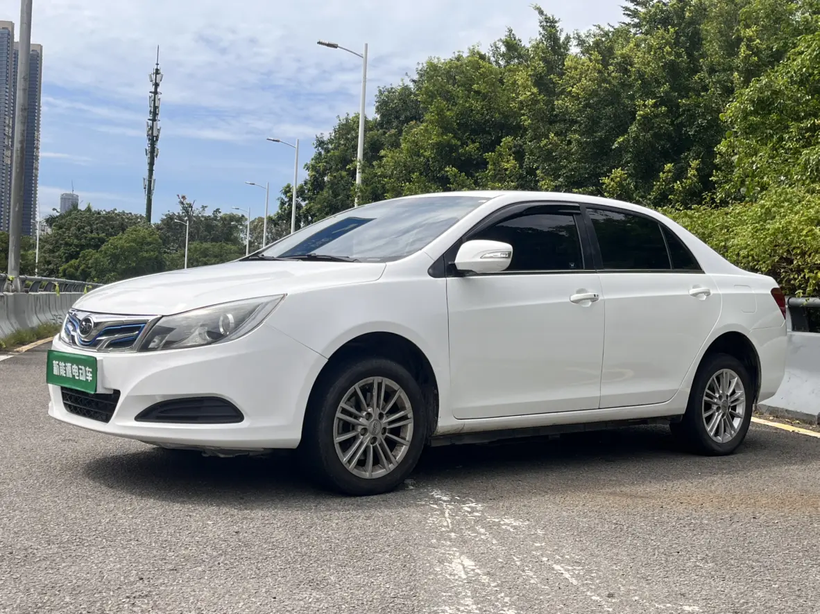 BYD e5  из Китая