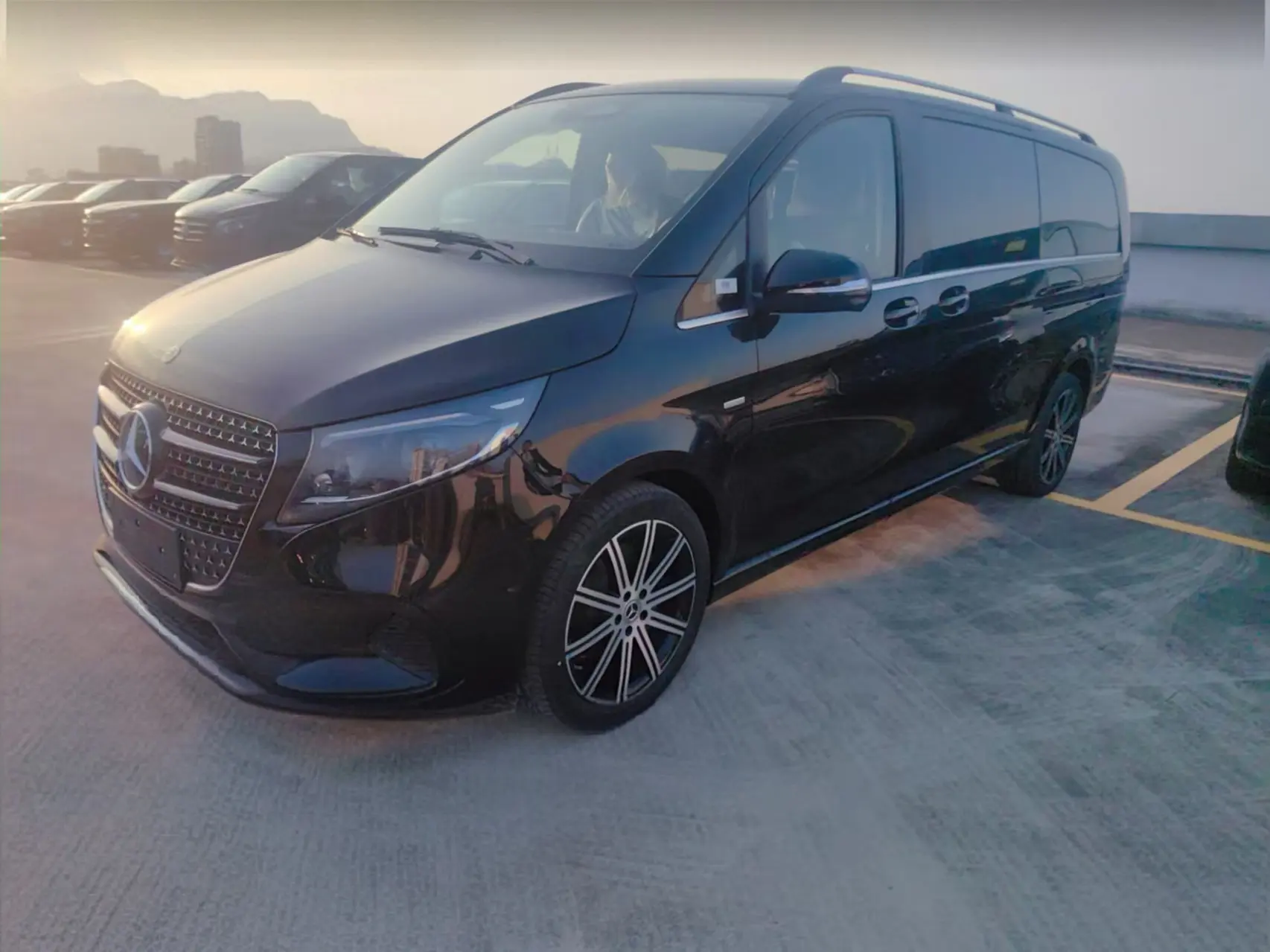 Mercedes-Benz Mercedes Benz V Class