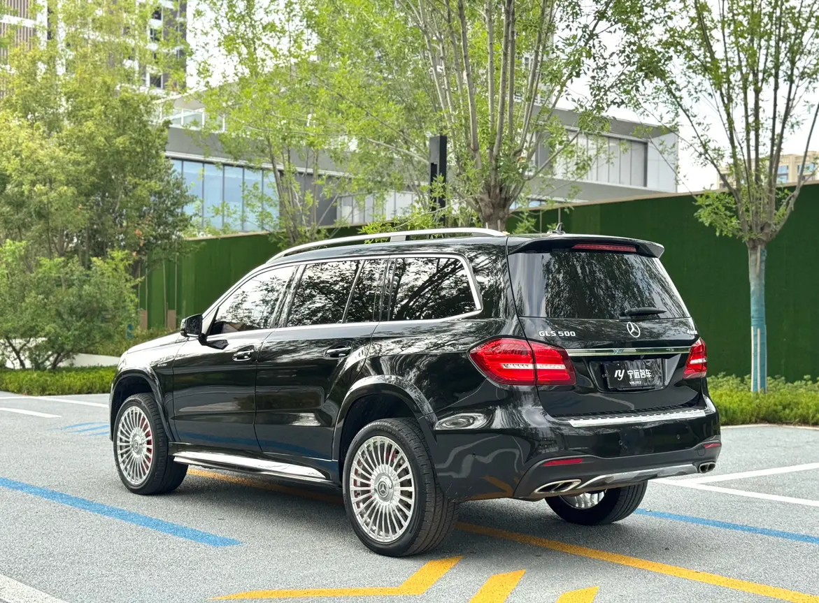 Mercedes-Benz Mercedes Benz GLS