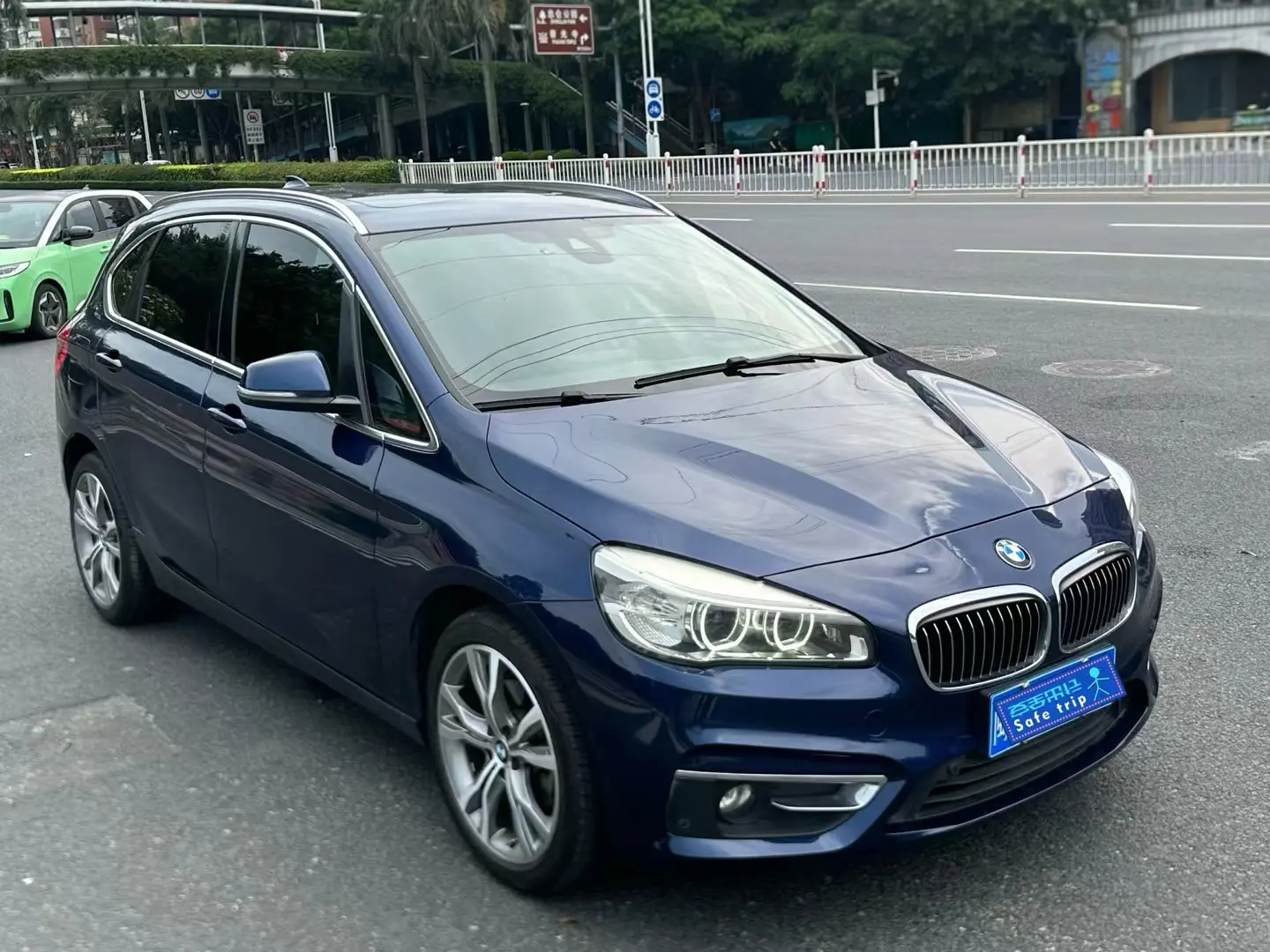 BMW 2 series station wagon
