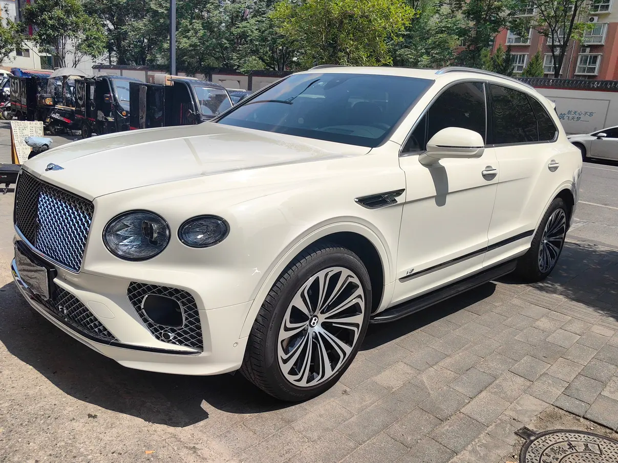 Bentley Bentayga  из Китая