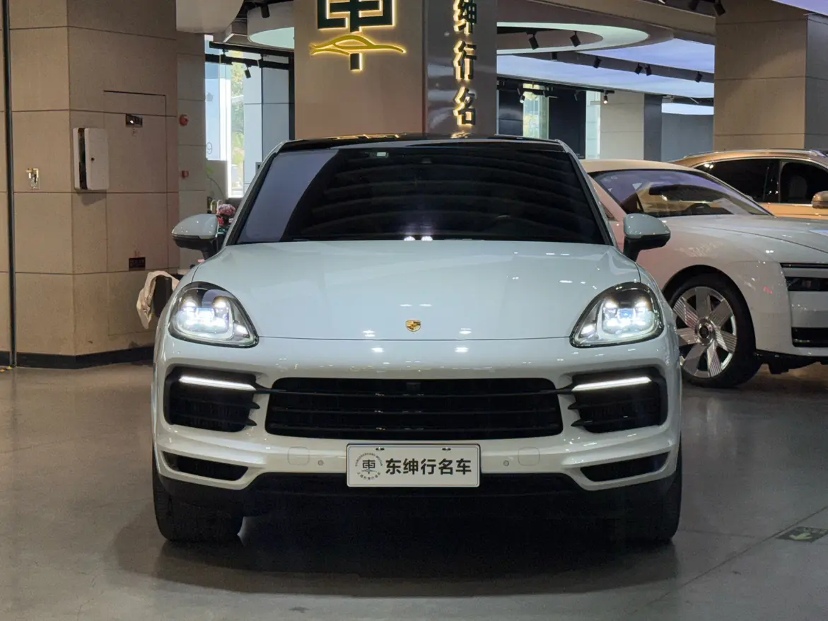 Porsche Cayenne Coupe