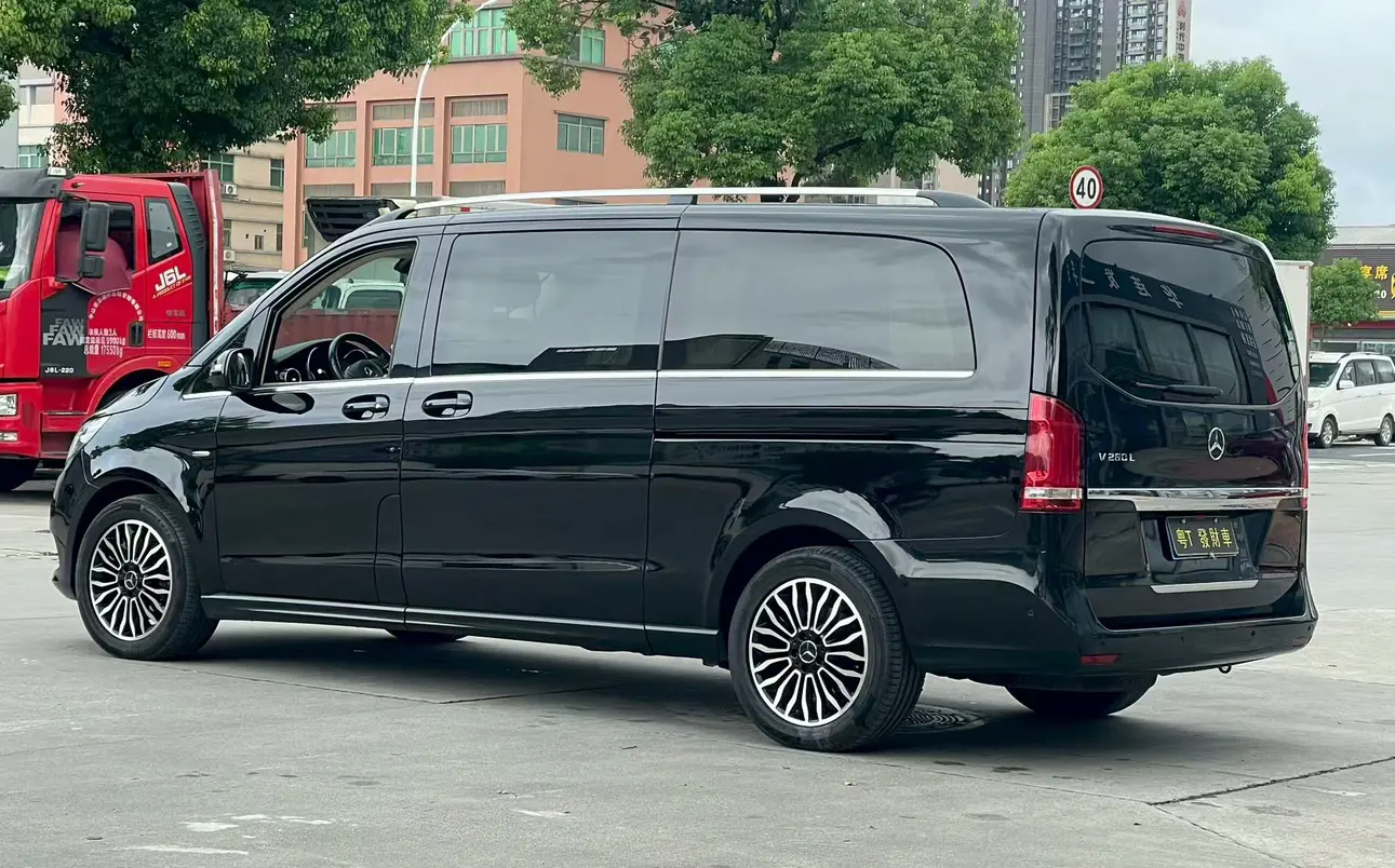 Mercedes-Benz Mercedes Benz V Class