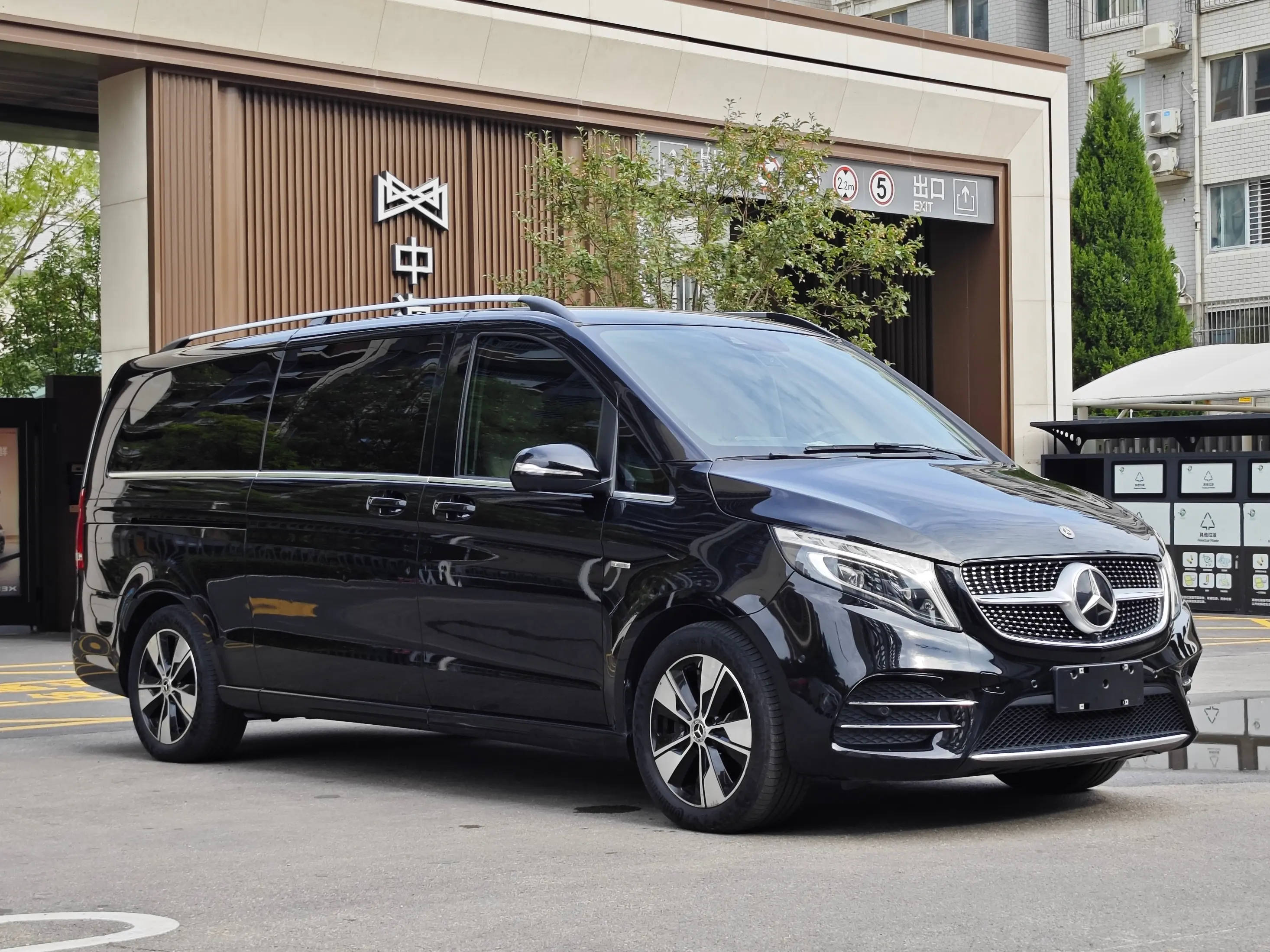 Mercedes-Benz Mercedes Benz V Class