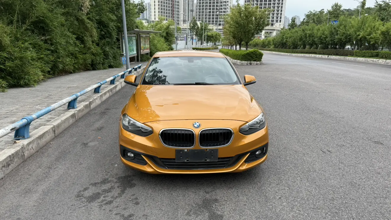 BMW 1 Series  из Китая
