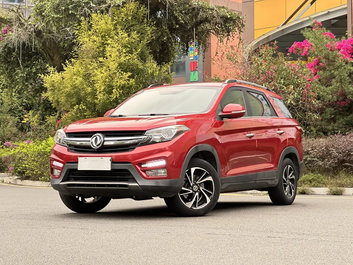 Dongfeng Scenery S560  из Китая