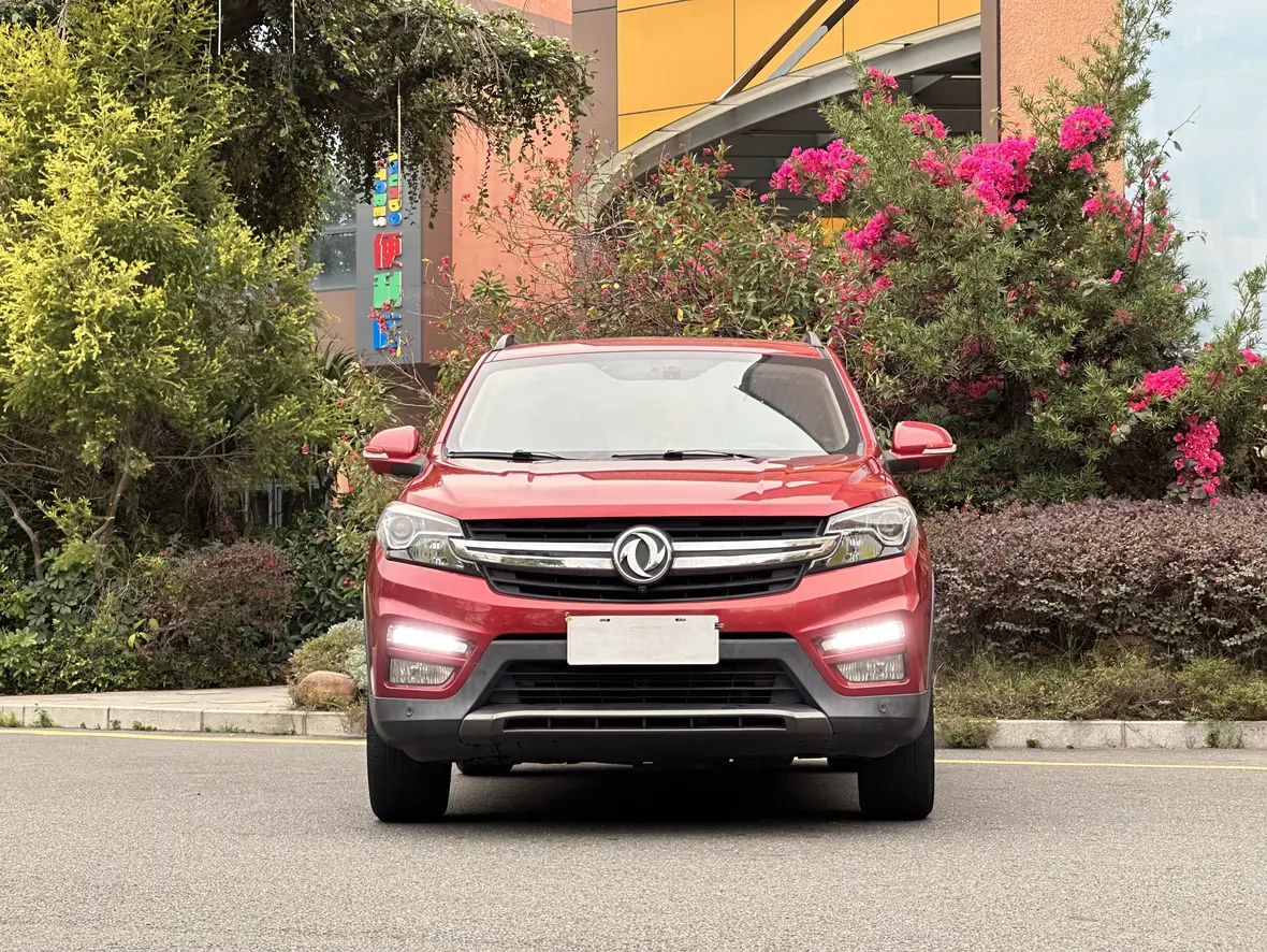 Dongfeng Scenery S560  из Китая