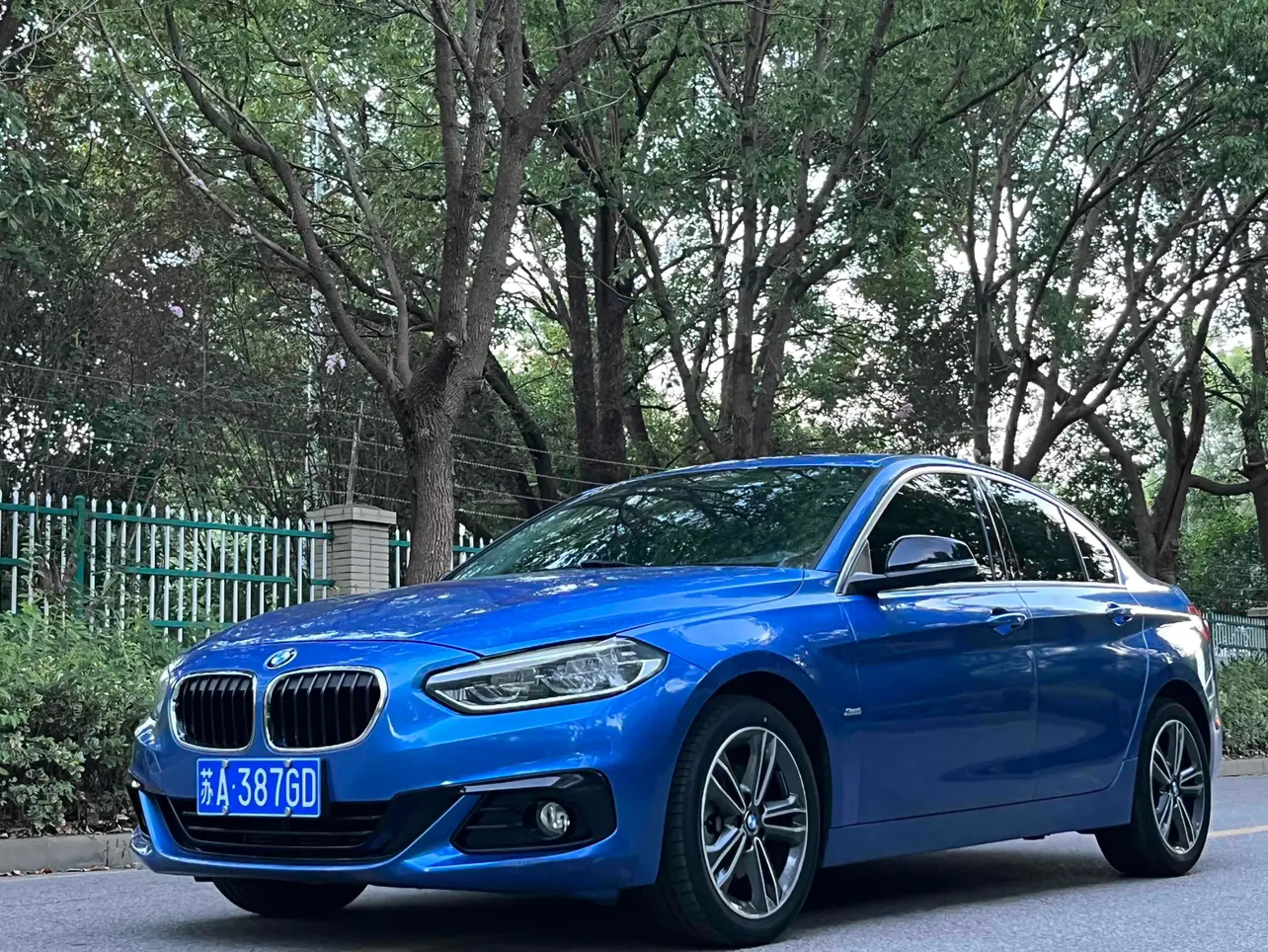 BMW 1 Series  из Китая