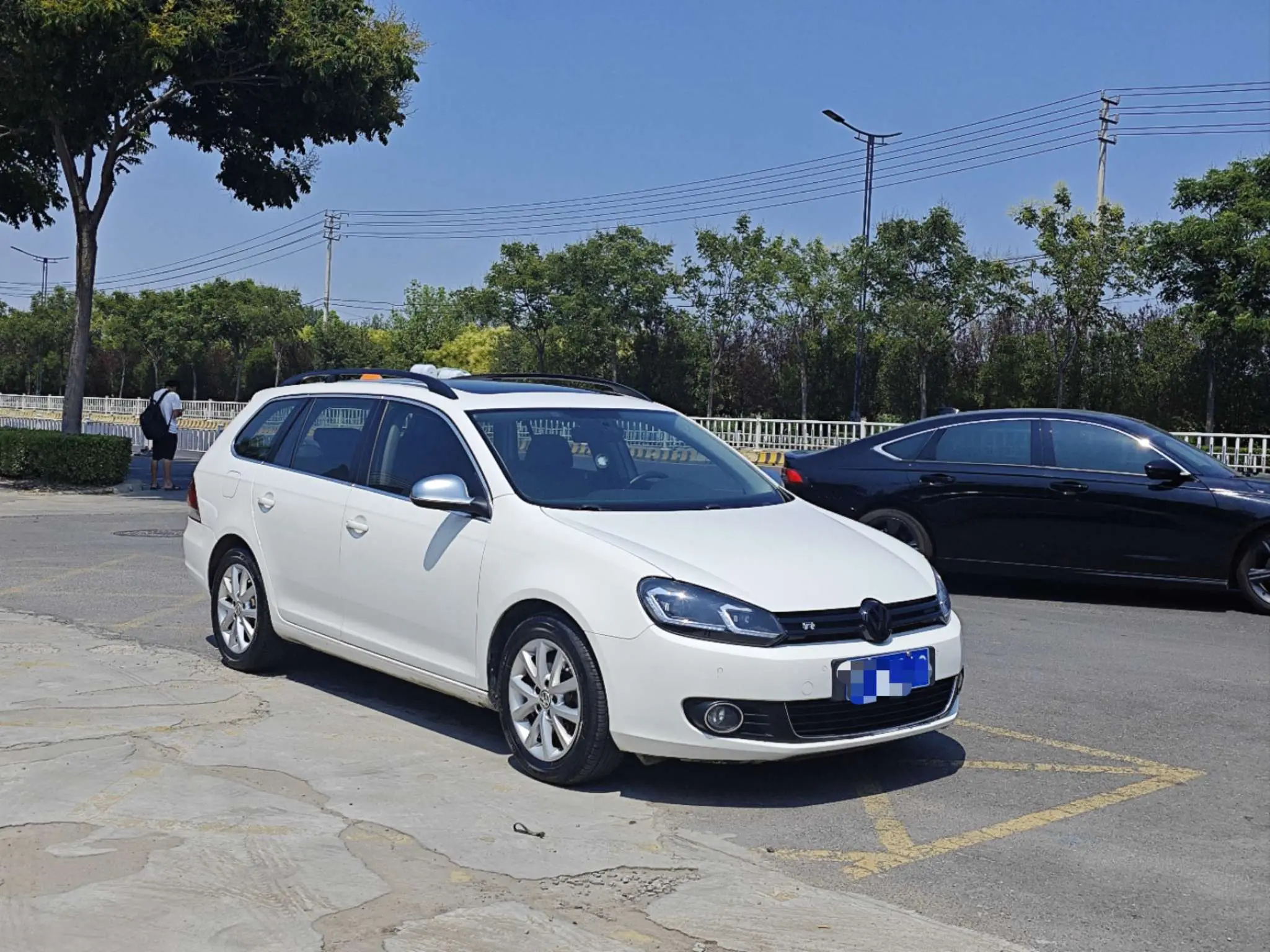 Volkswagen Golf (imported)