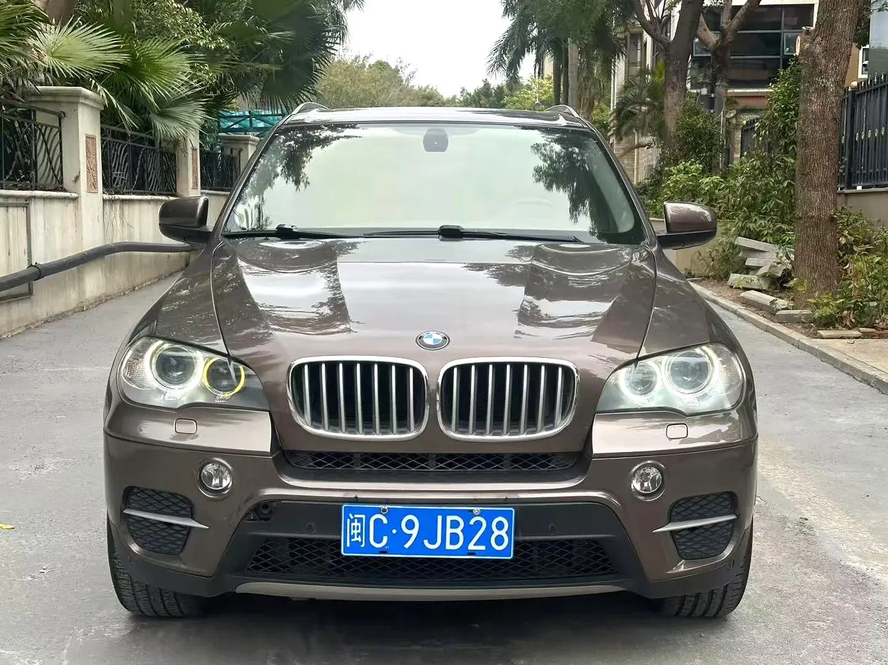 BMW X5 (imported)