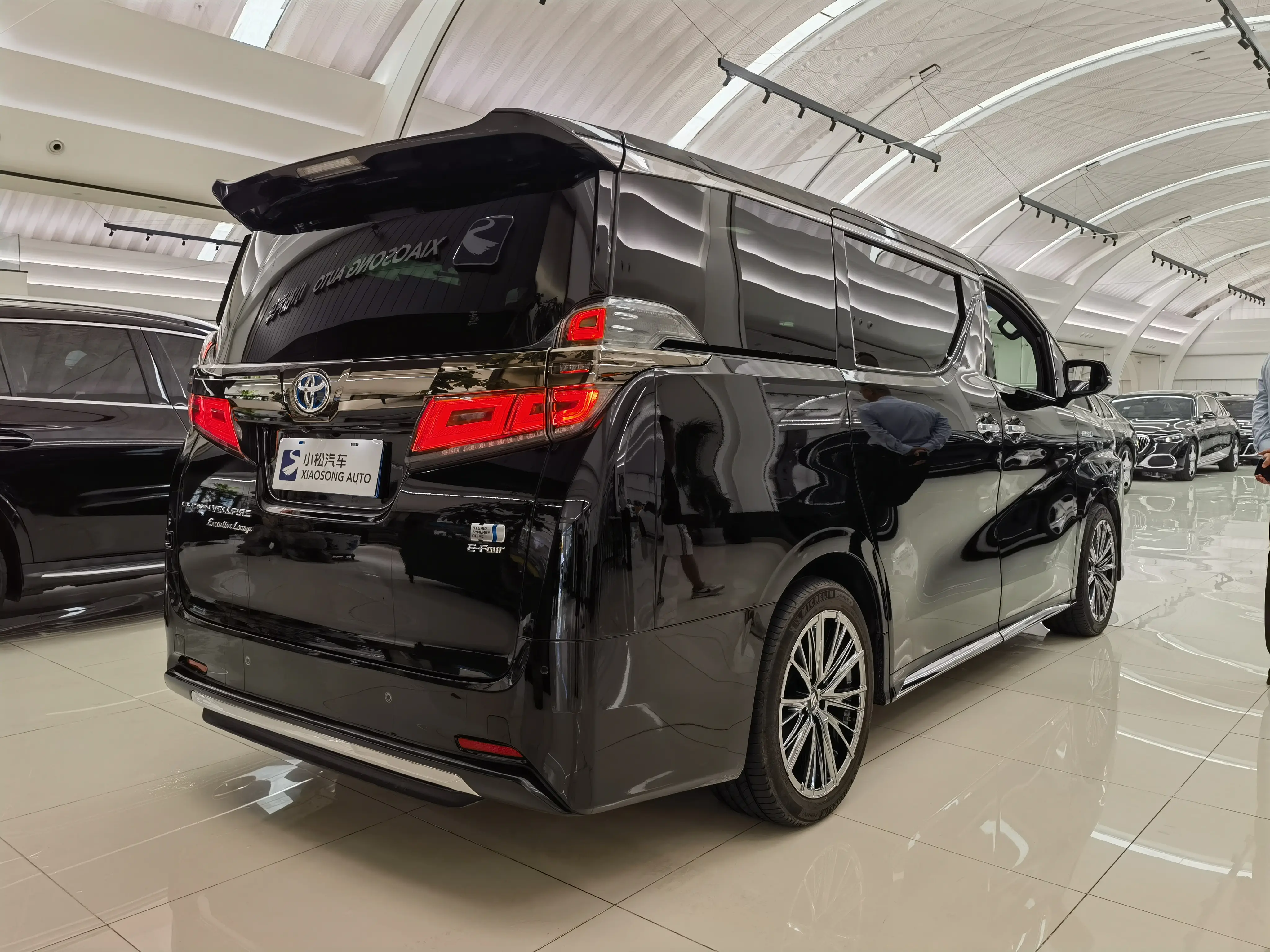 Toyota Crown Wellfire