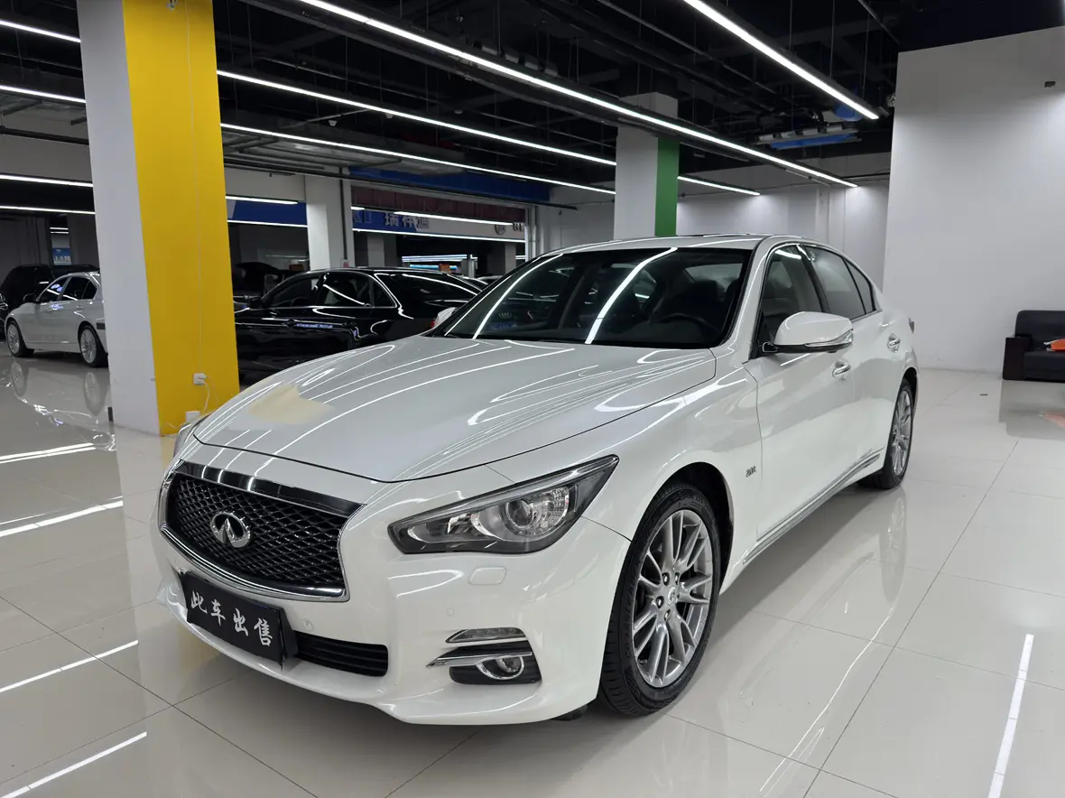 Infiniti Q50L