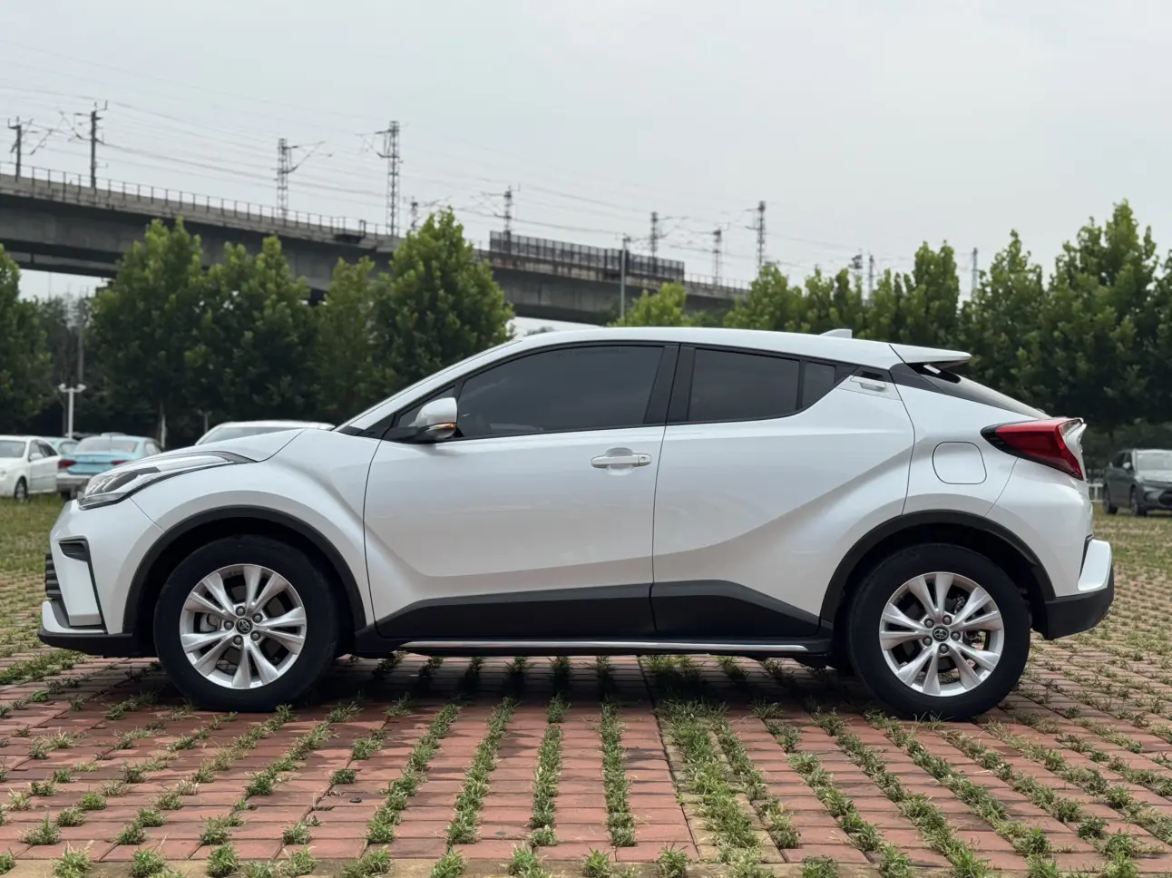 Toyota C-HR Hybrid