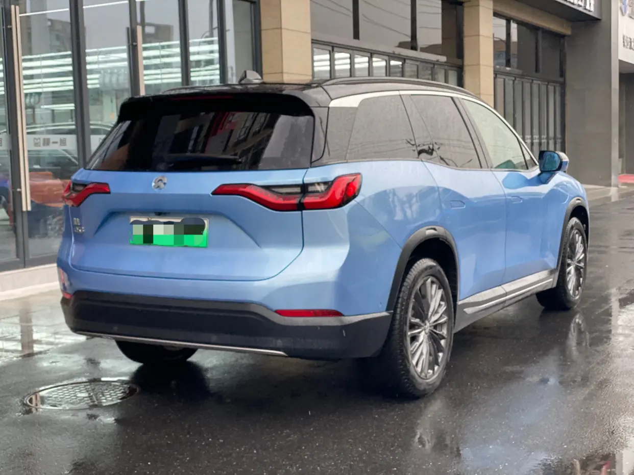 NIO ES8  из Китая