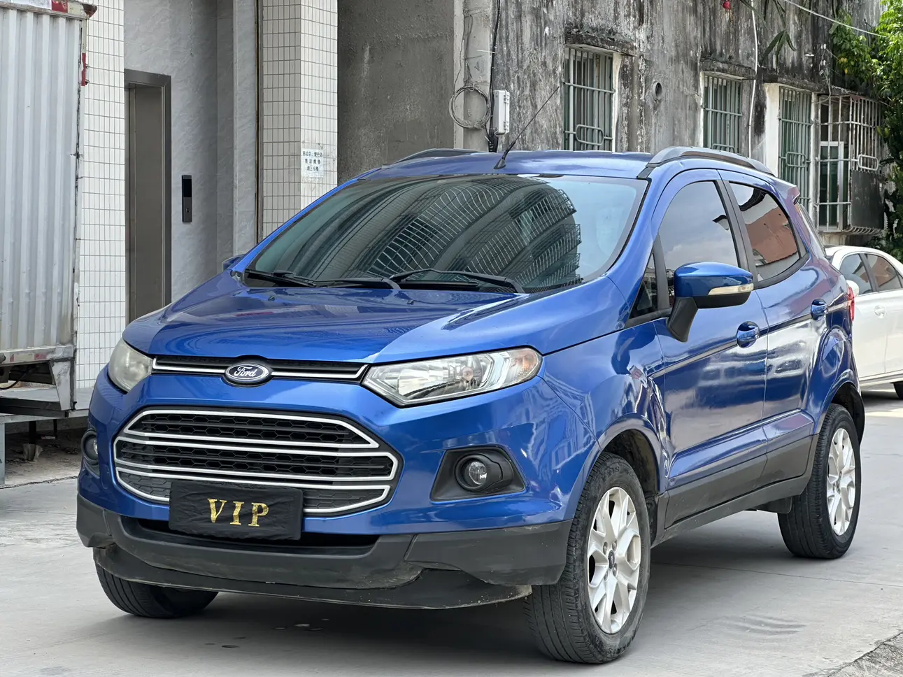 Ford Yibo
