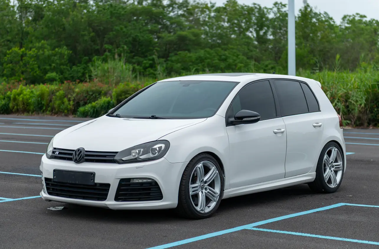 Volkswagen Golf (imported)