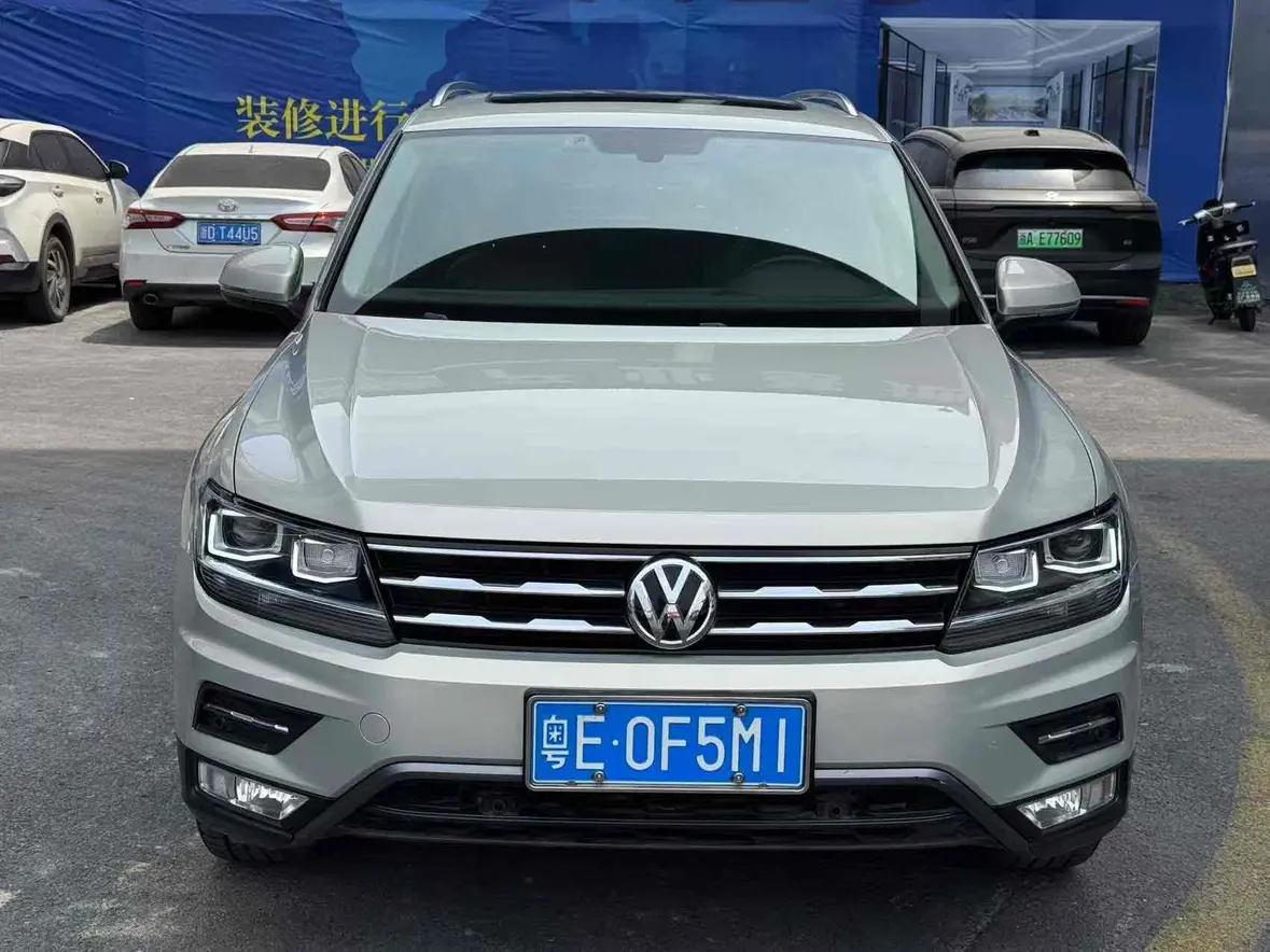 Volkswagen Tiguan L