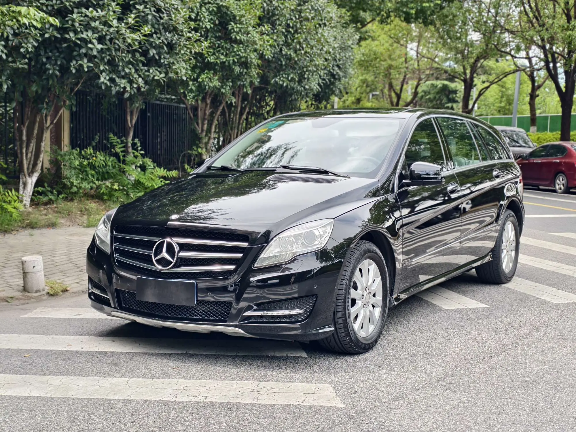 Mercedes-Benz R-Class