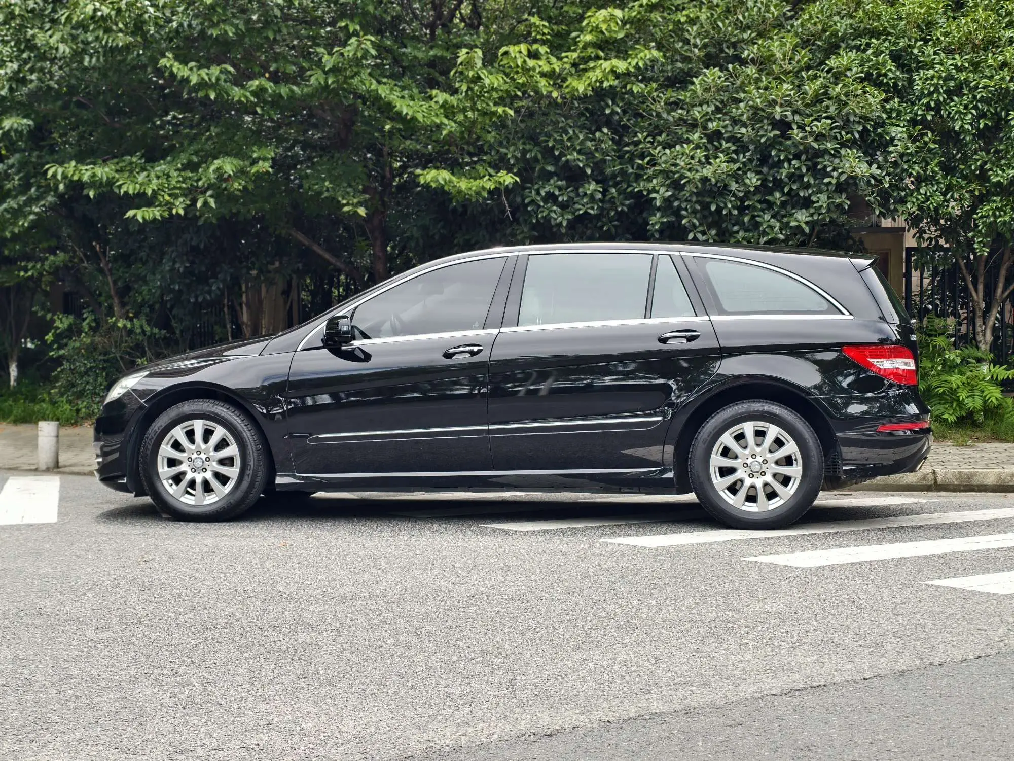 Mercedes-Benz R-Class