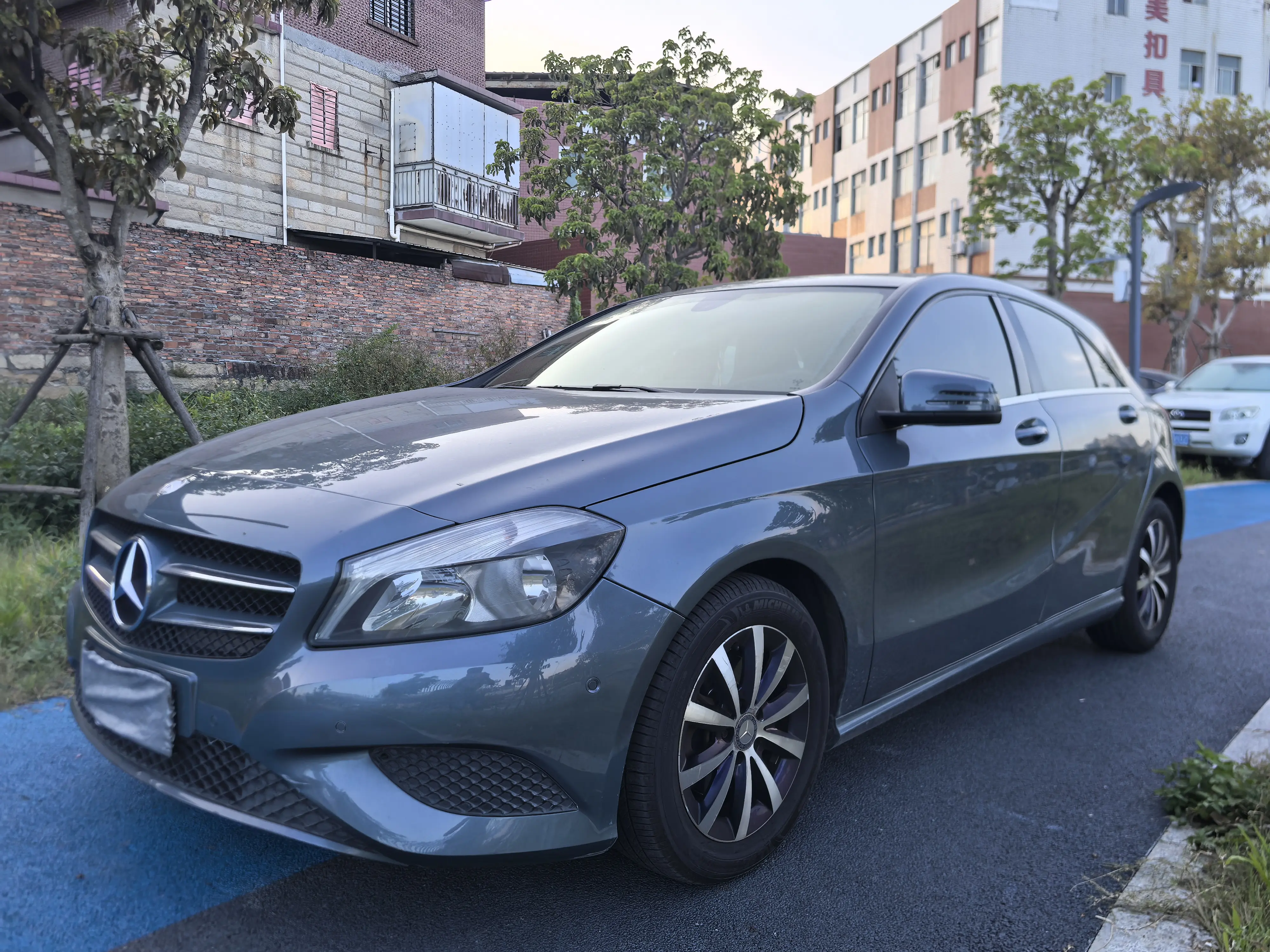 Mercedes-Benz A-Class (imported)  из Китая